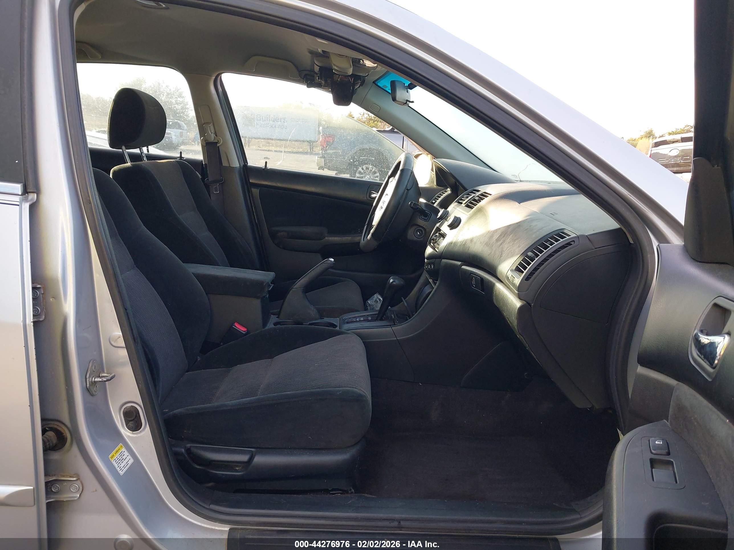HONDA ACCORD image 5