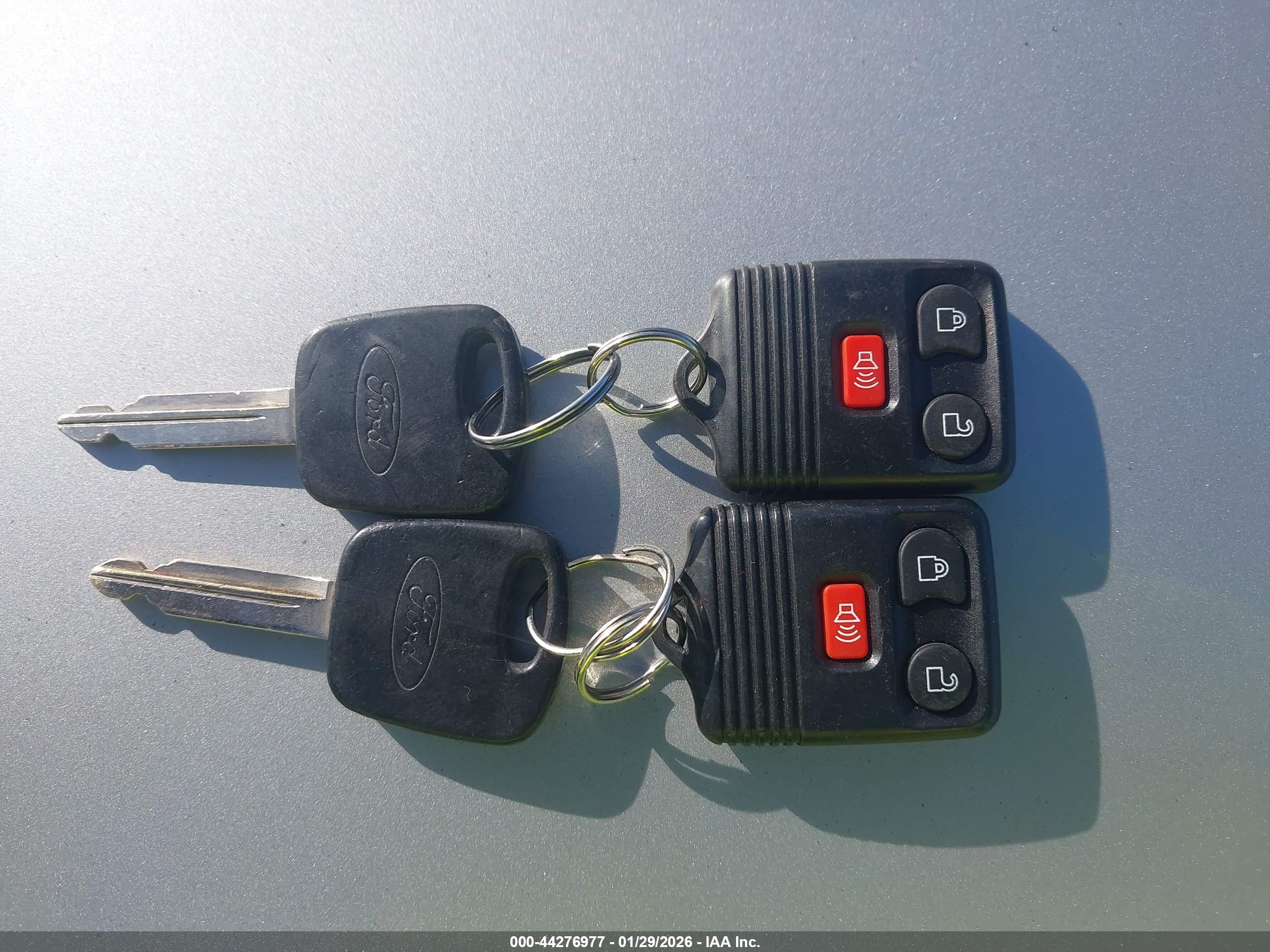 FORD ESCAPE image 11