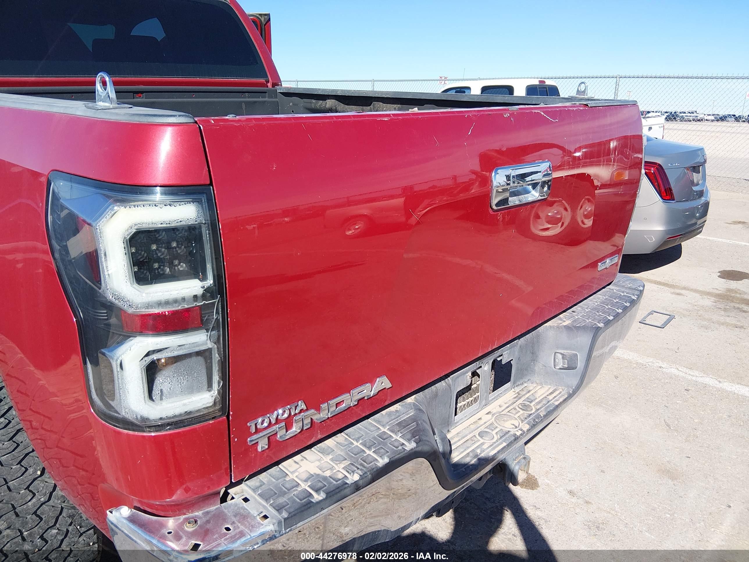 TOYOTA TUNDRA image 6