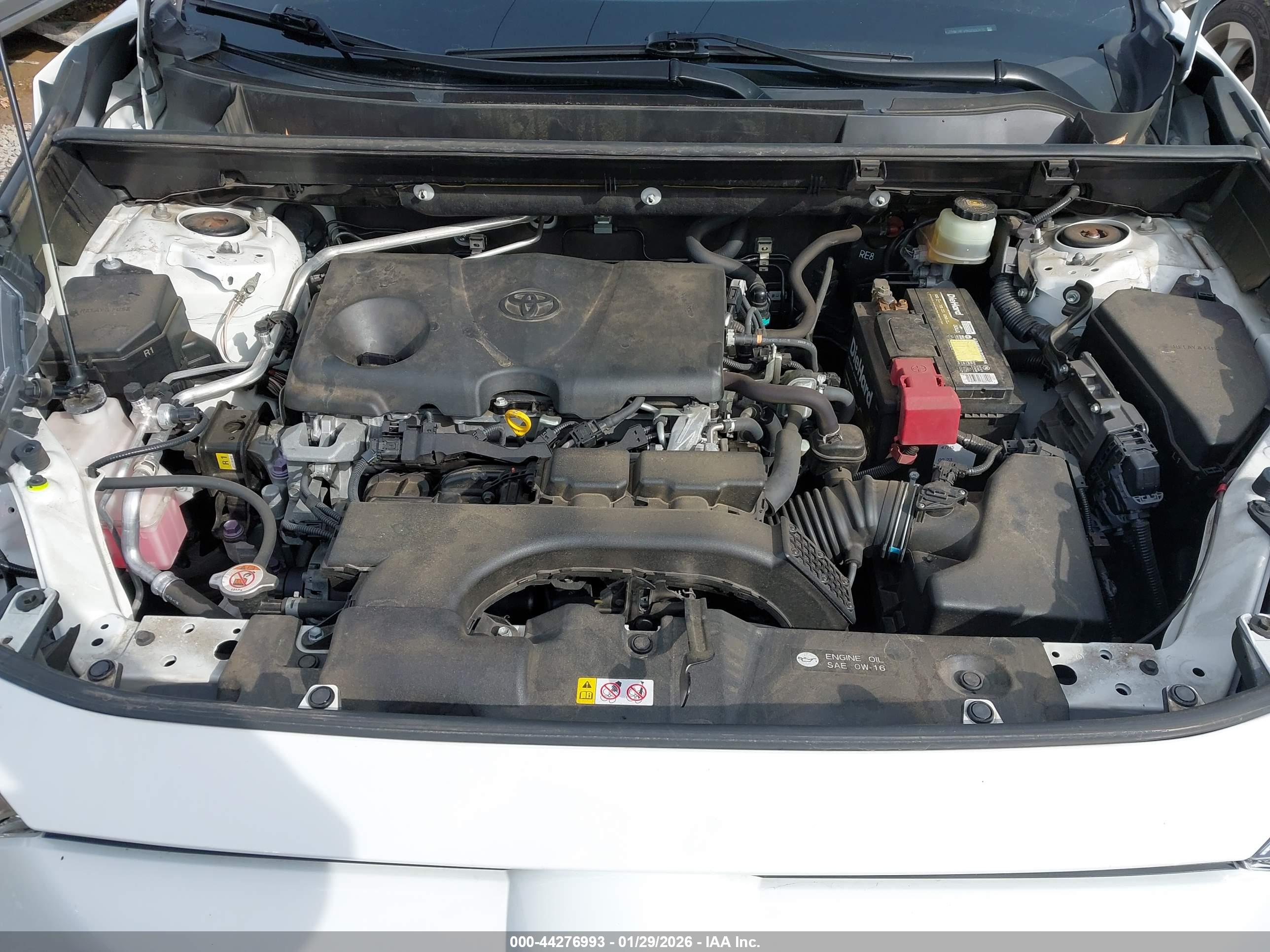TOYOTA RAV4 image 10