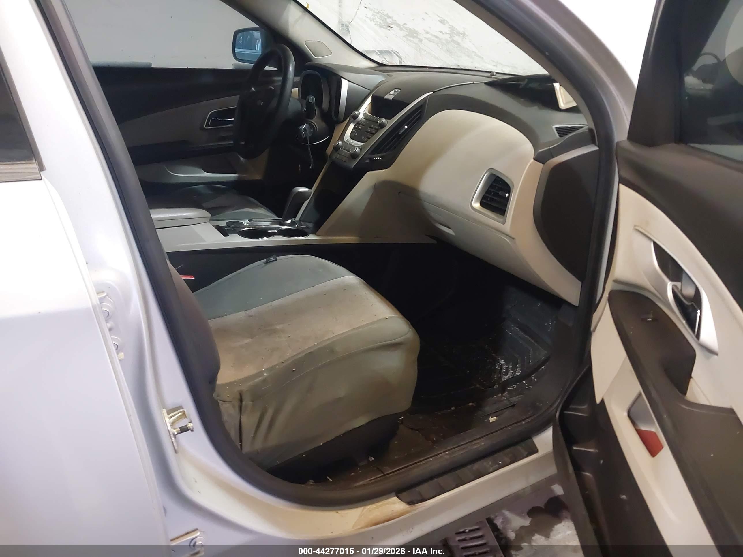 CHEVROLET EQUINOX image 5
