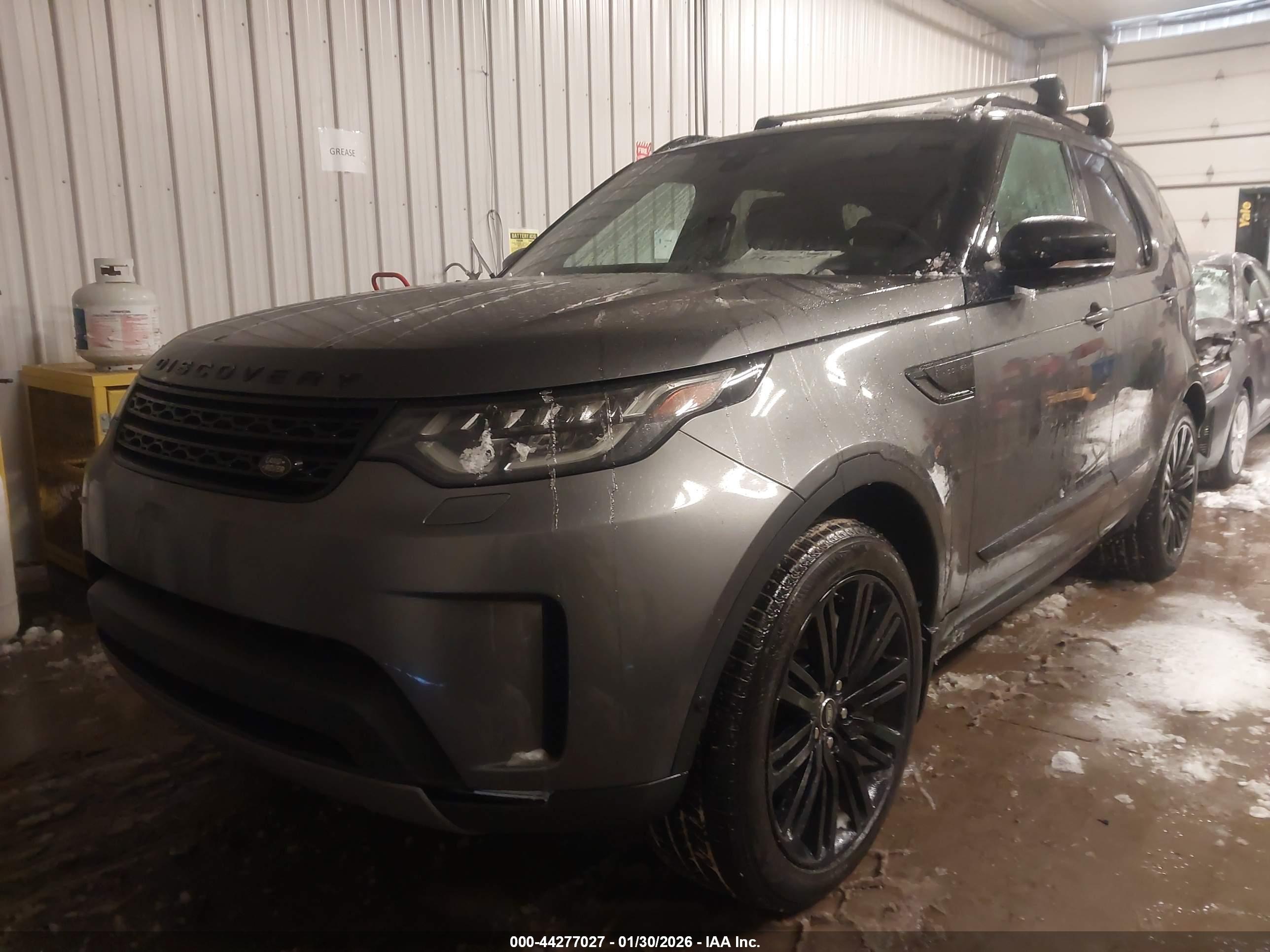 LAND ROVER image 2