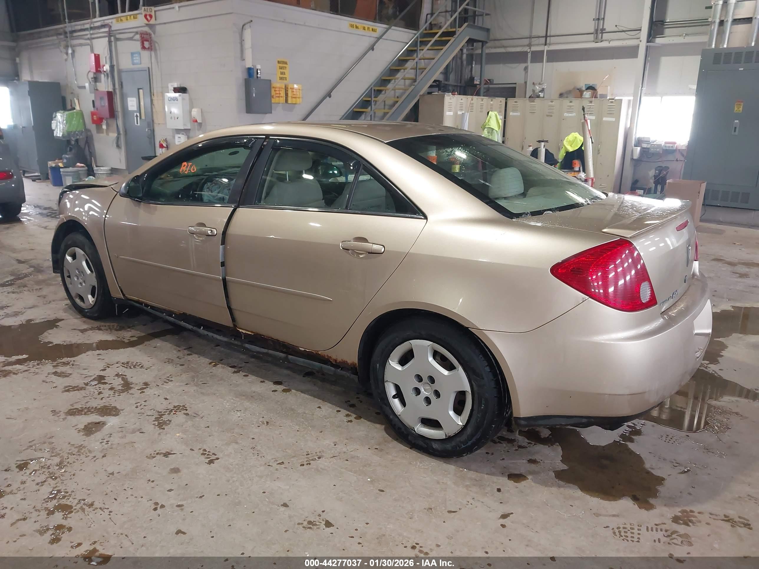 PONTIAC G6 image 3