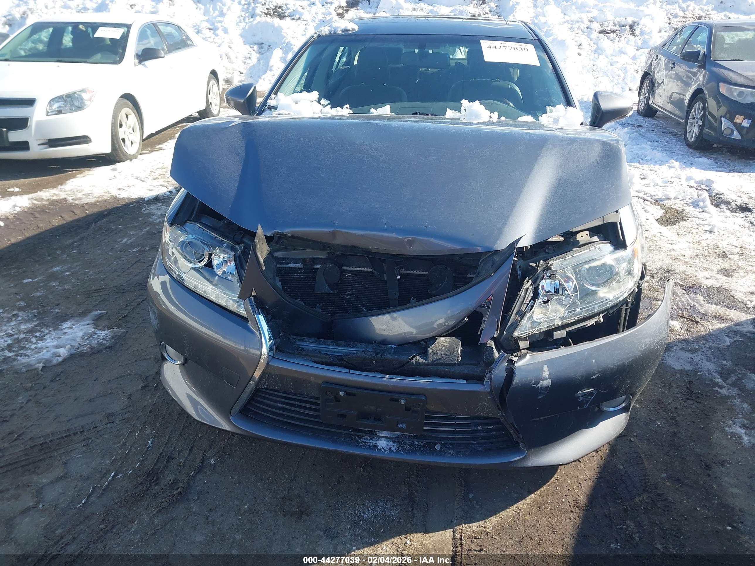 LEXUS ES image 6