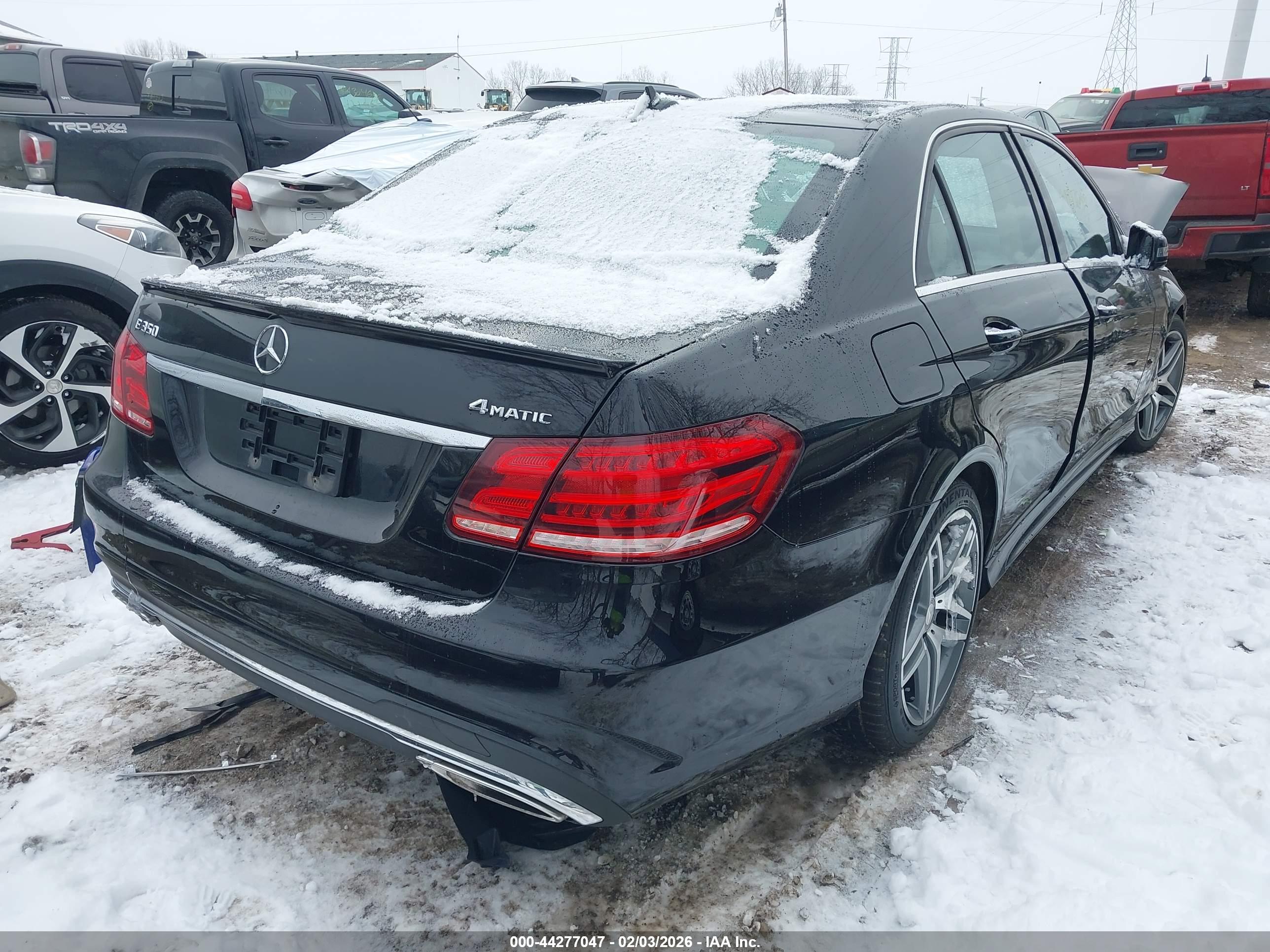 MERCEDES-BENZ E image 4