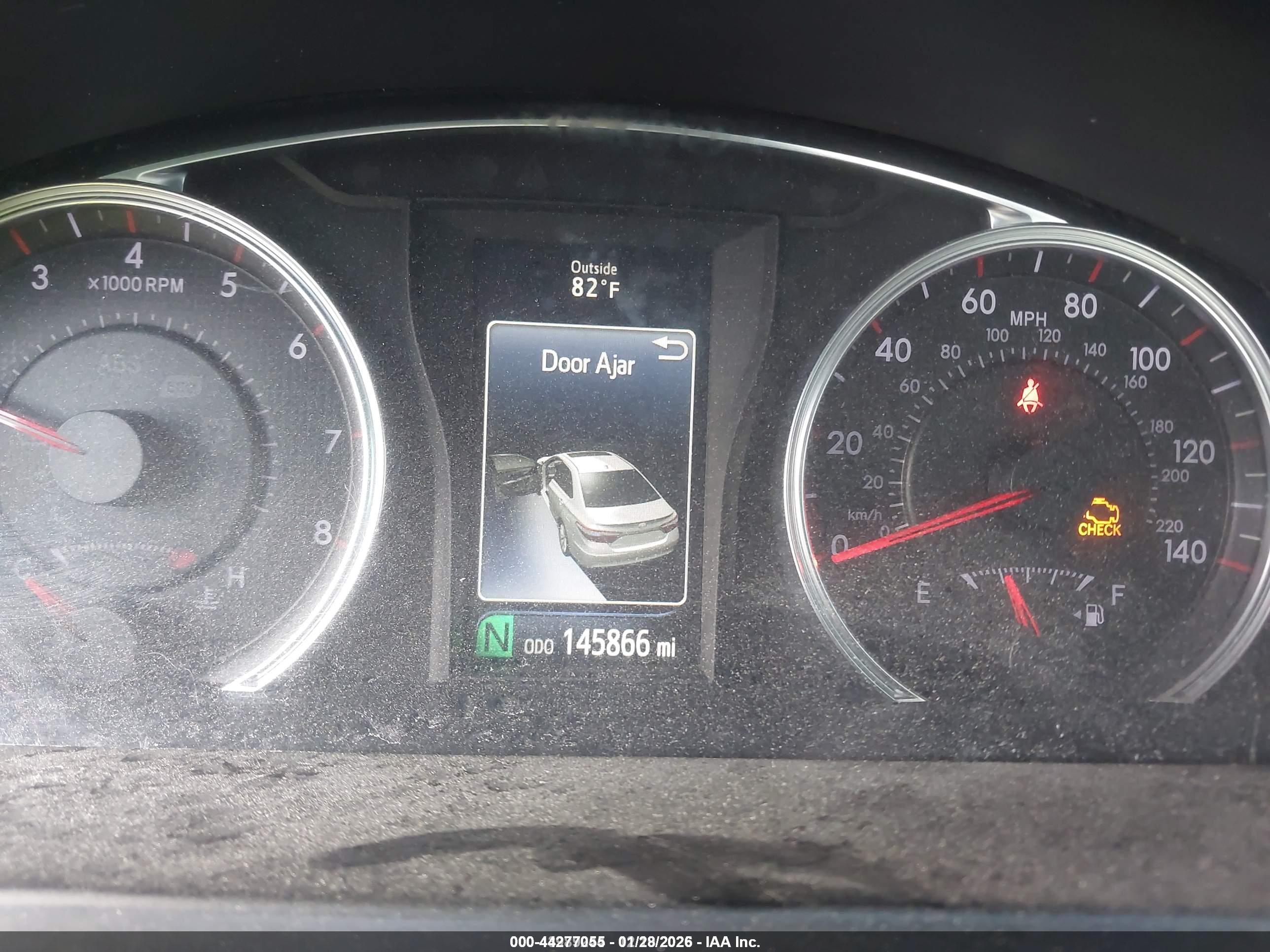 TOYOTA CAMRY image 7
