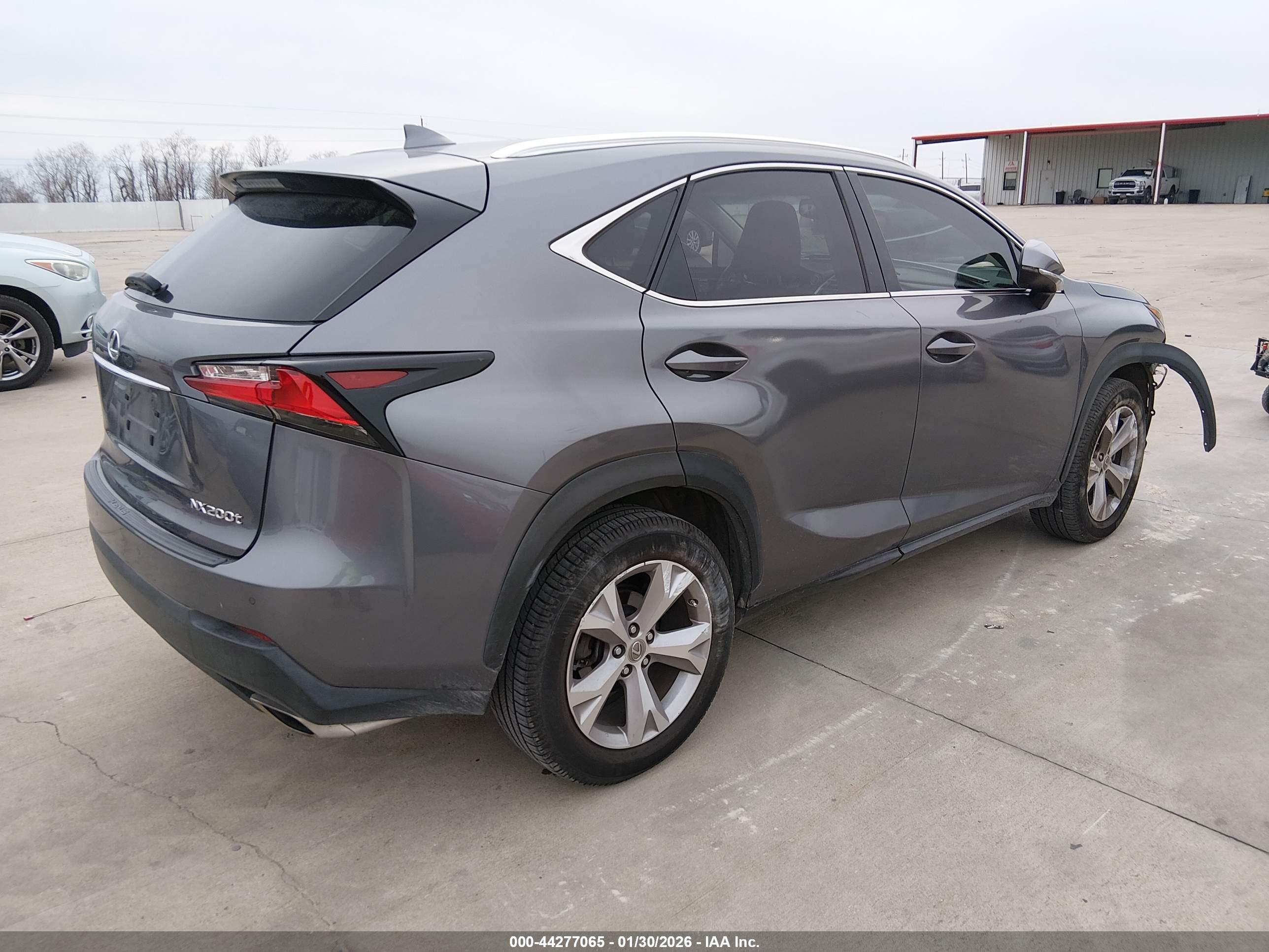 LEXUS NX image 4