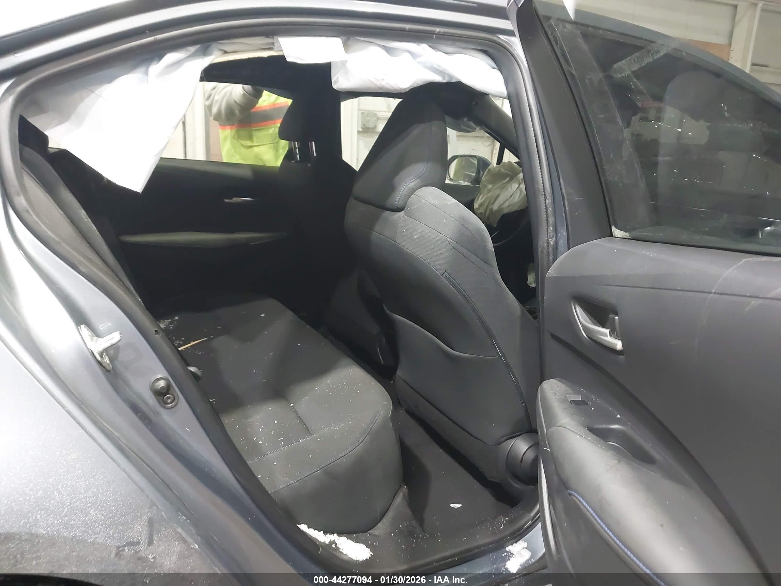 TOYOTA COROLLA image 8