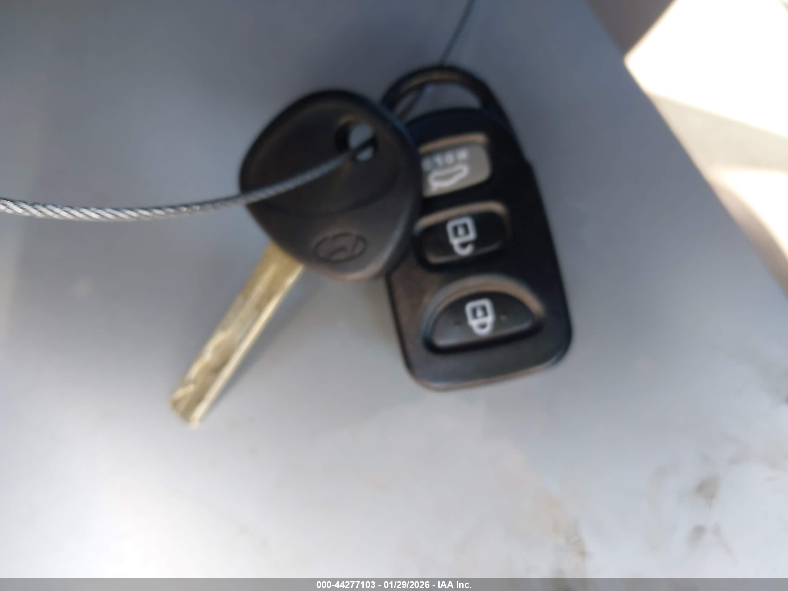 HYUNDAI SONATA image 11