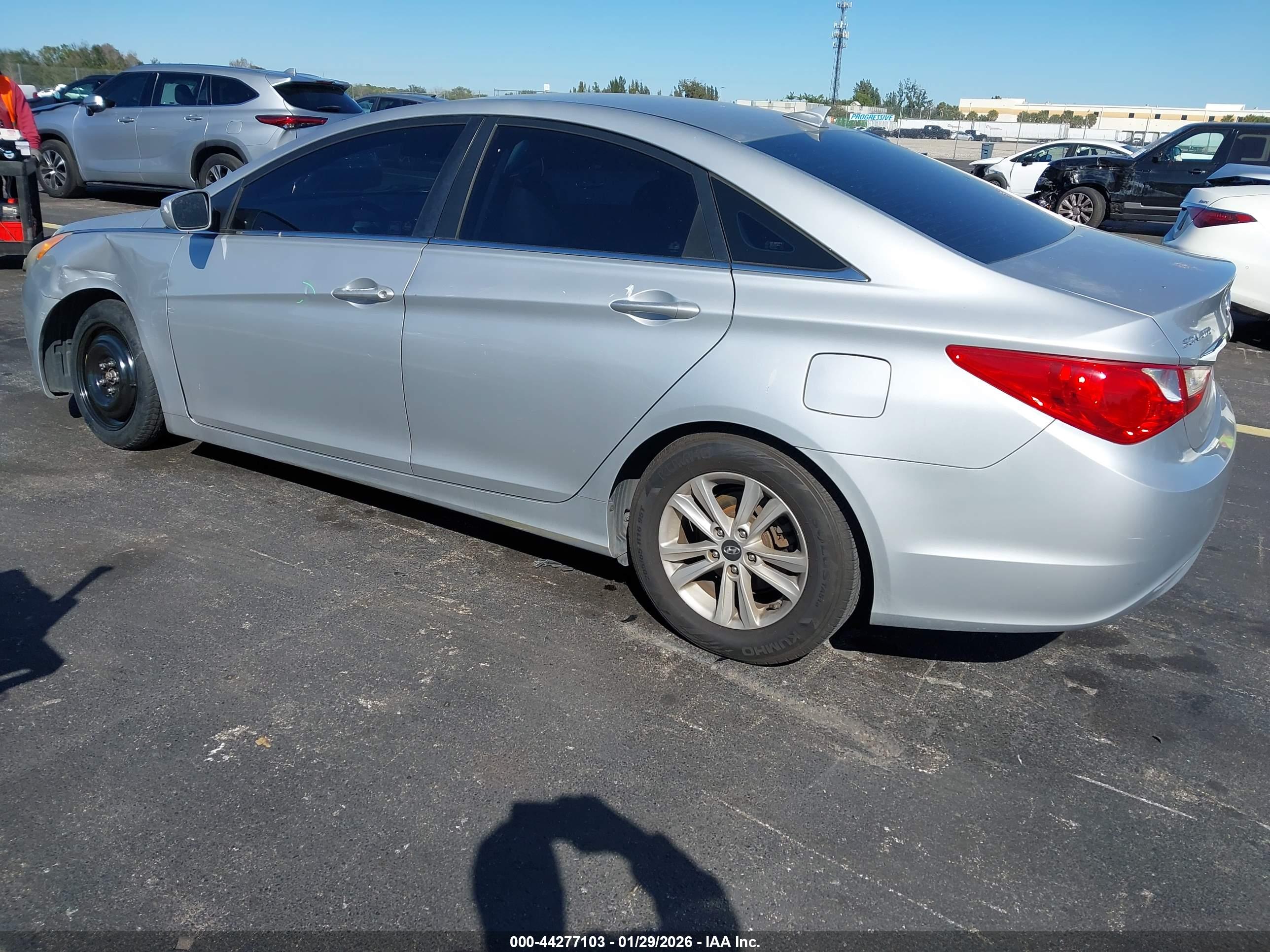 HYUNDAI SONATA image 3