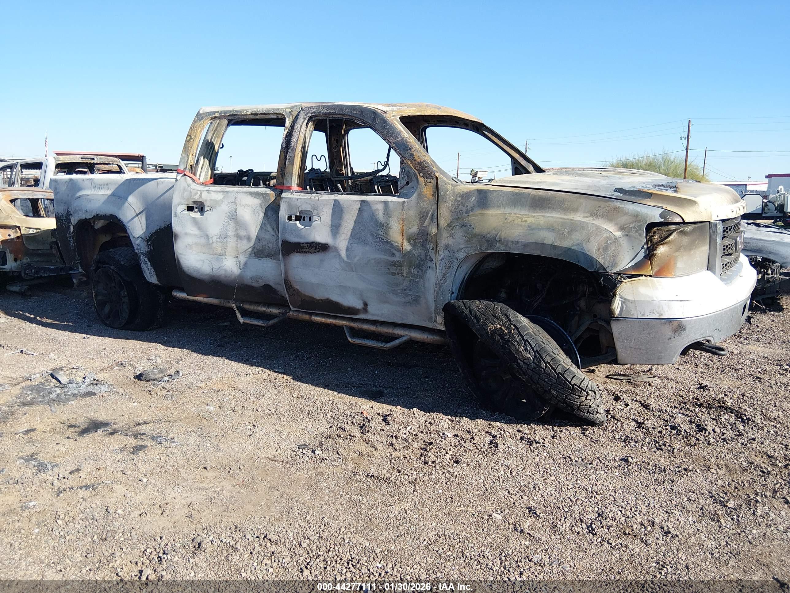 GMC SIERRA image 6