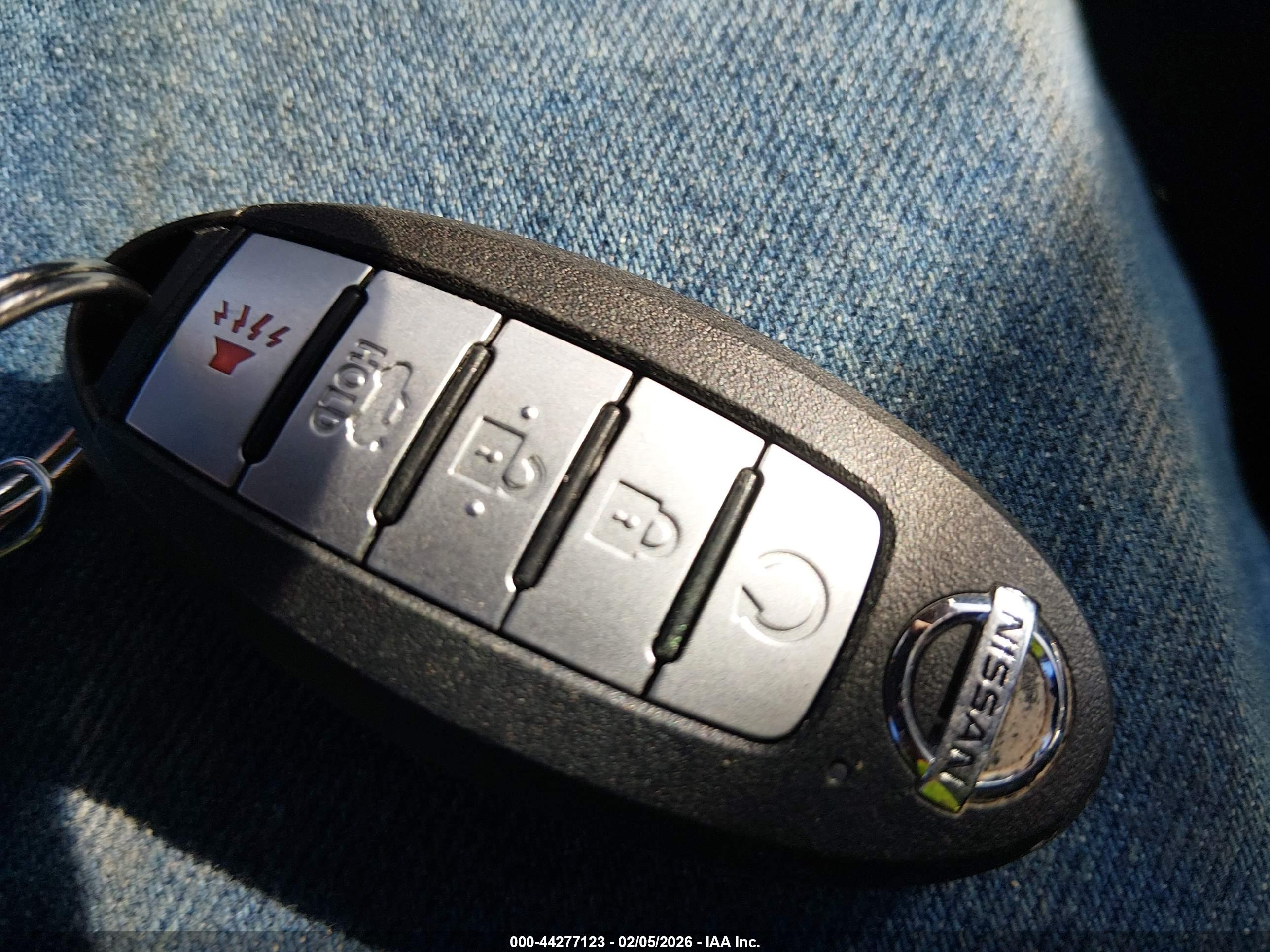 NISSAN ALTIMA image 11