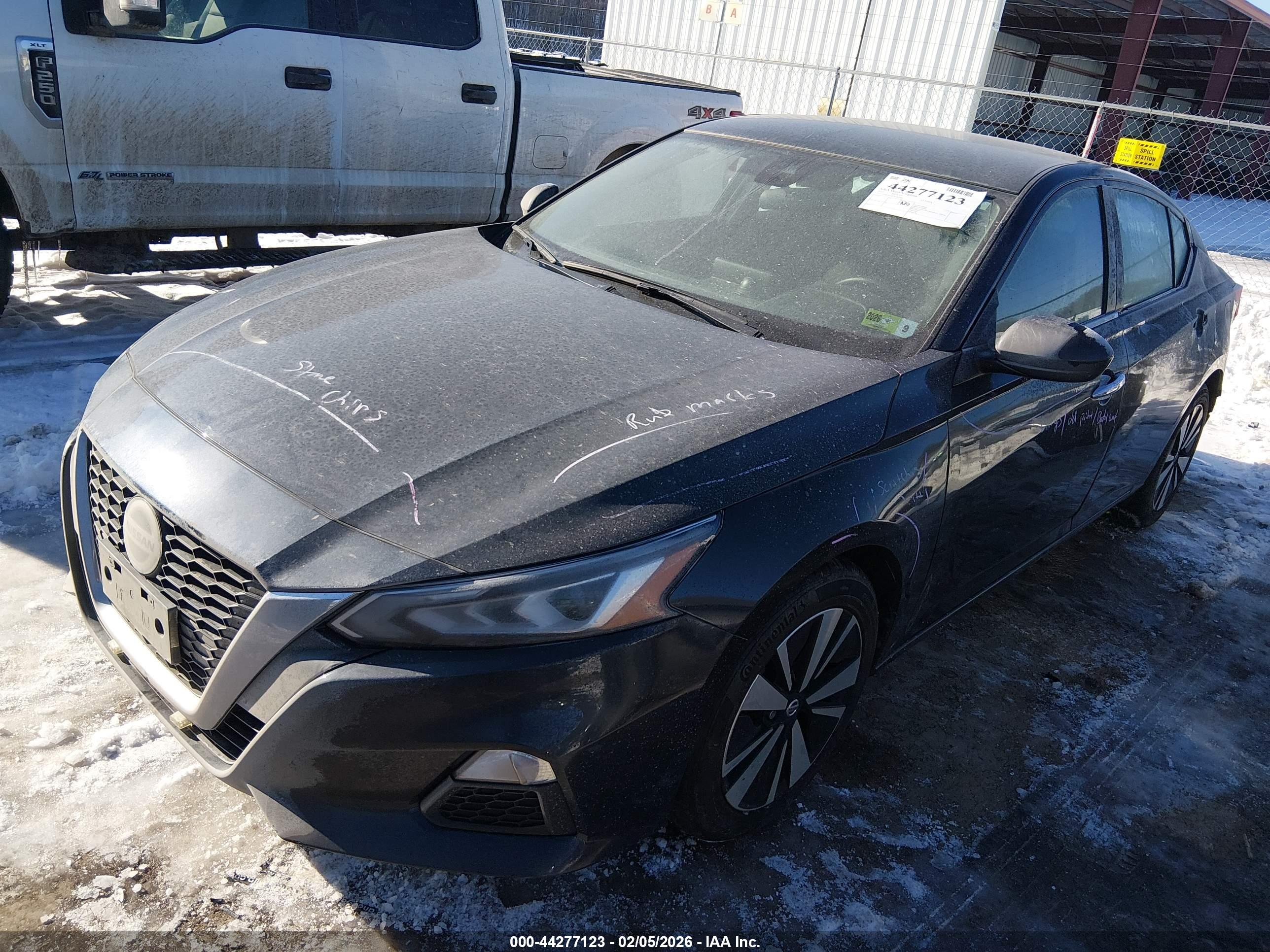 NISSAN ALTIMA image 2