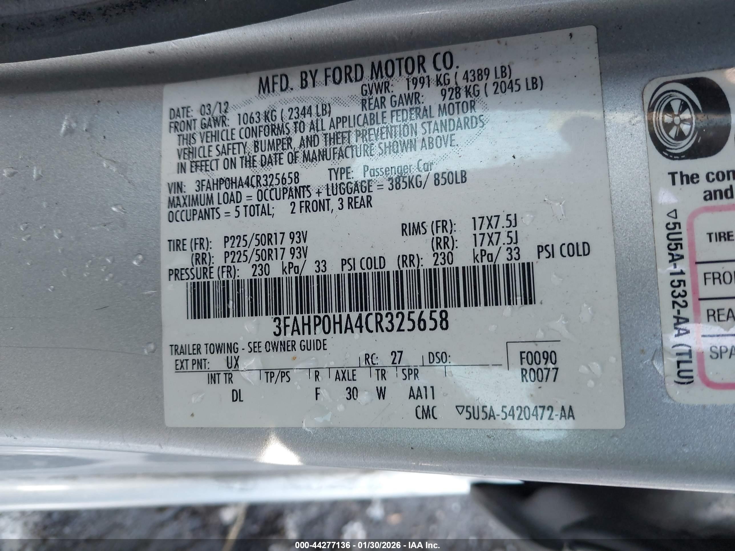 FORD FUSION image 9