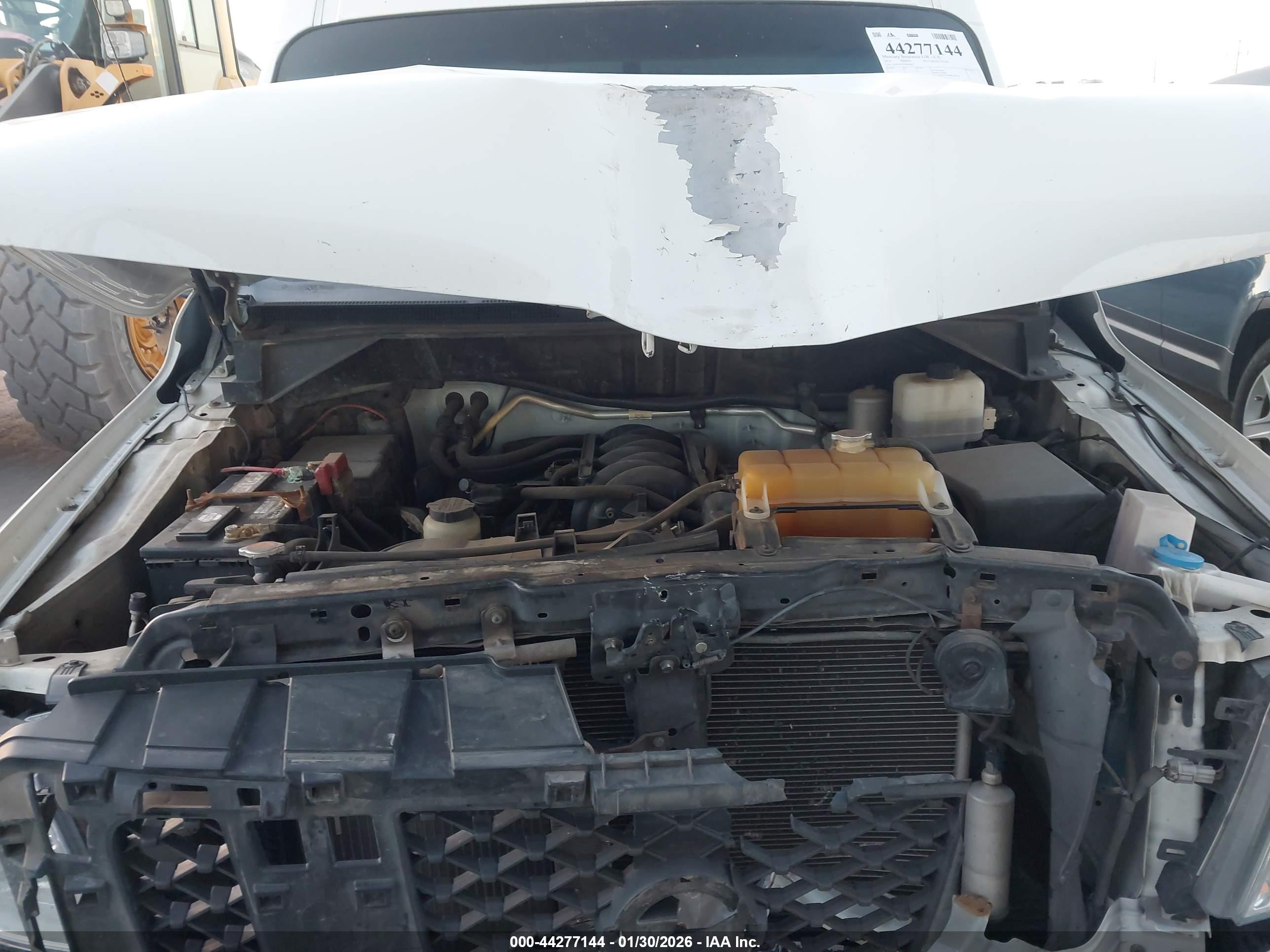NISSAN NV image 10