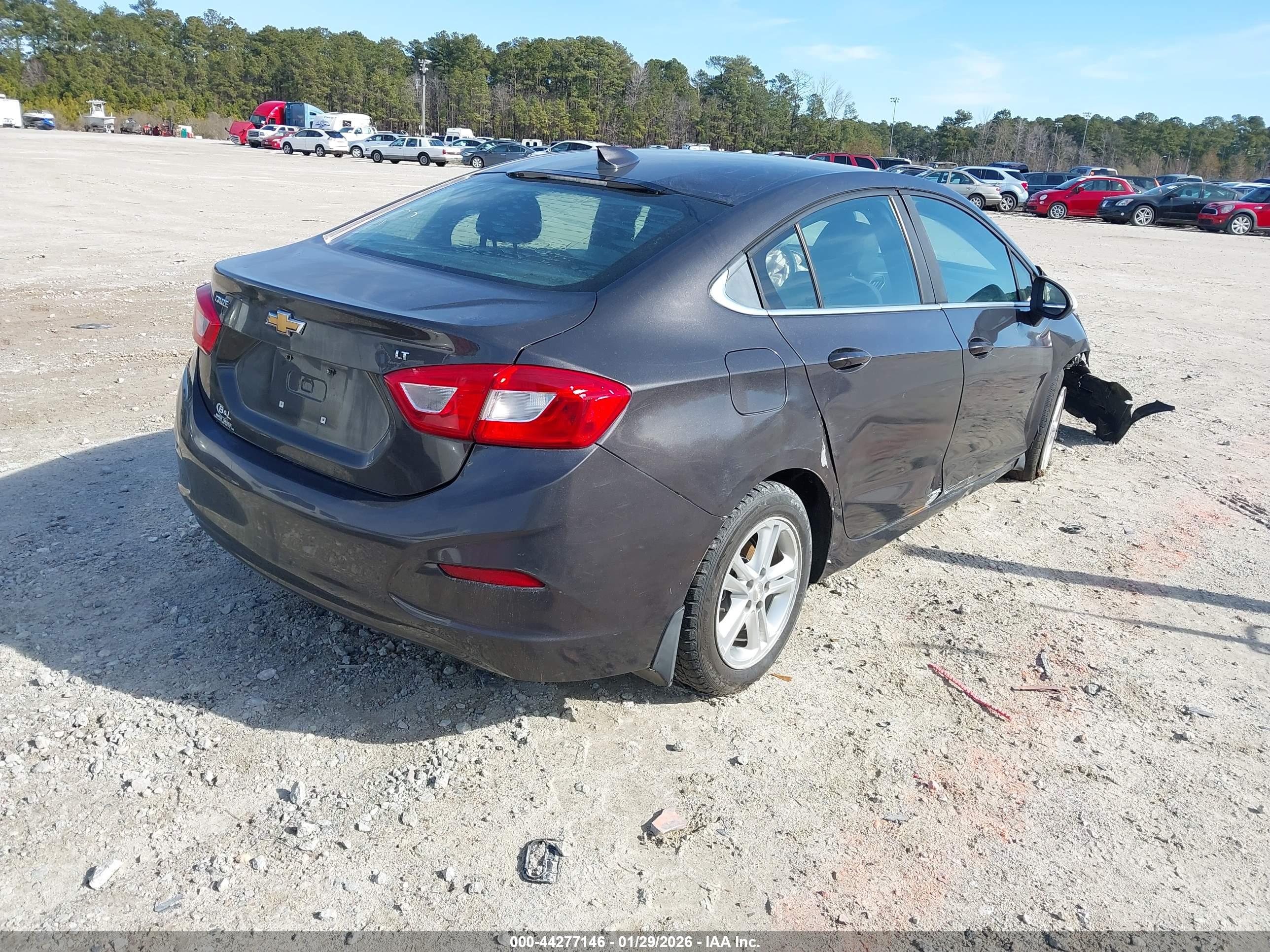 CHEVROLET CRUZE image 4