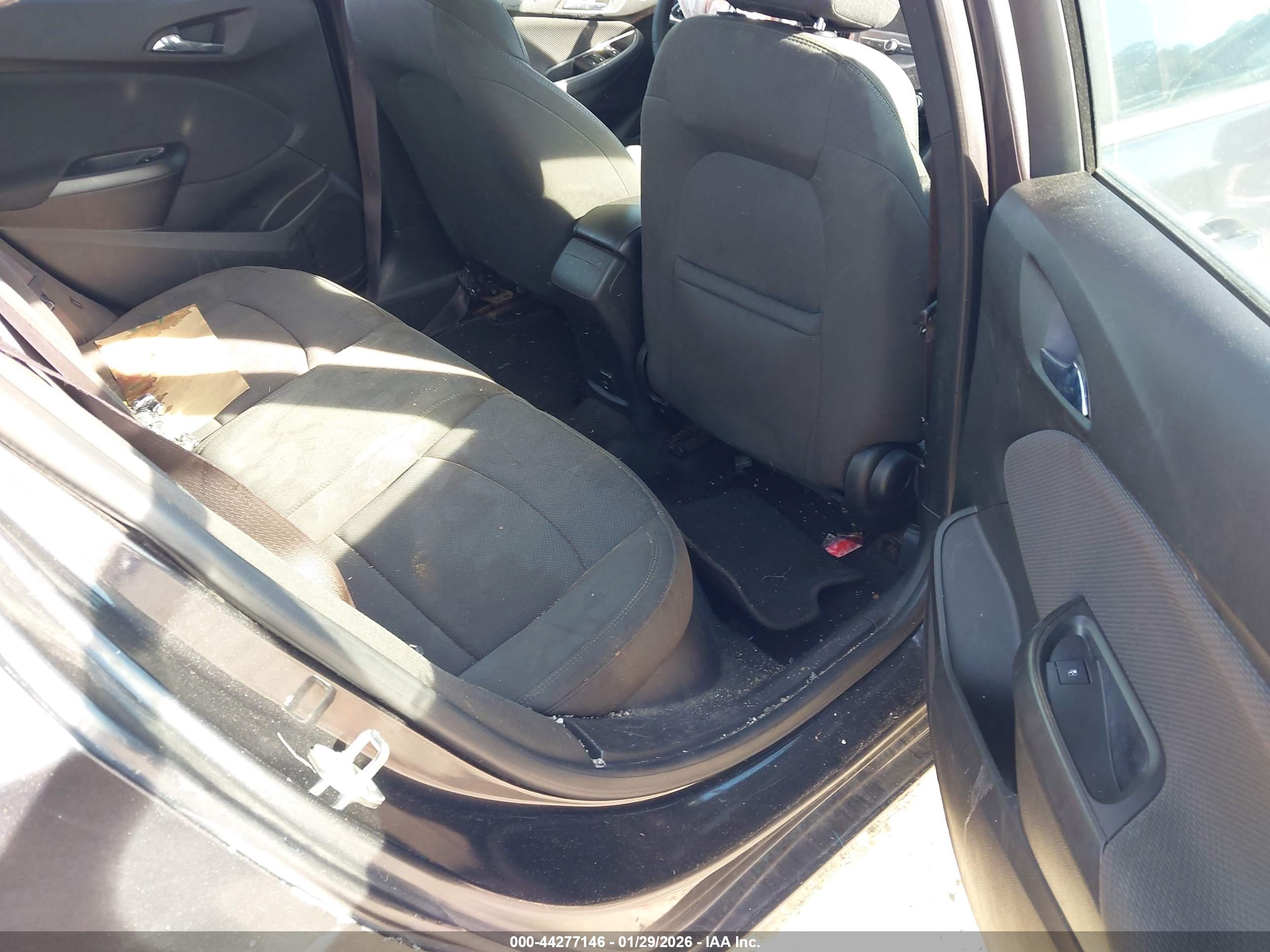 CHEVROLET CRUZE image 8