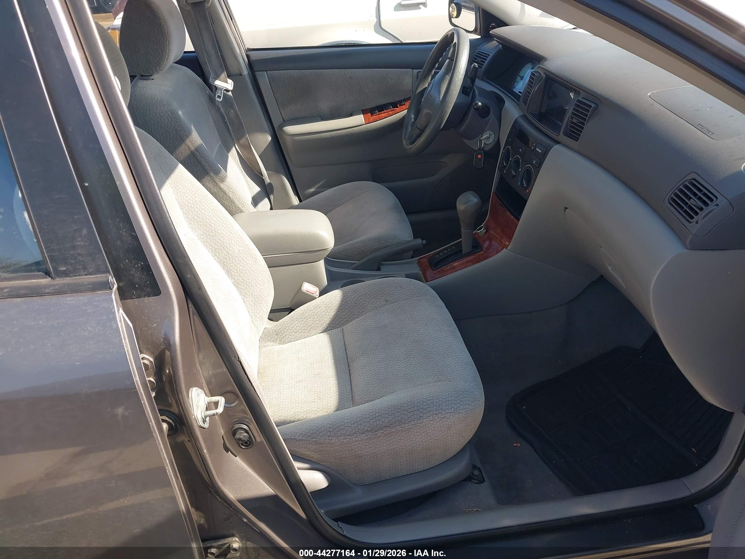 TOYOTA COROLLA image 5