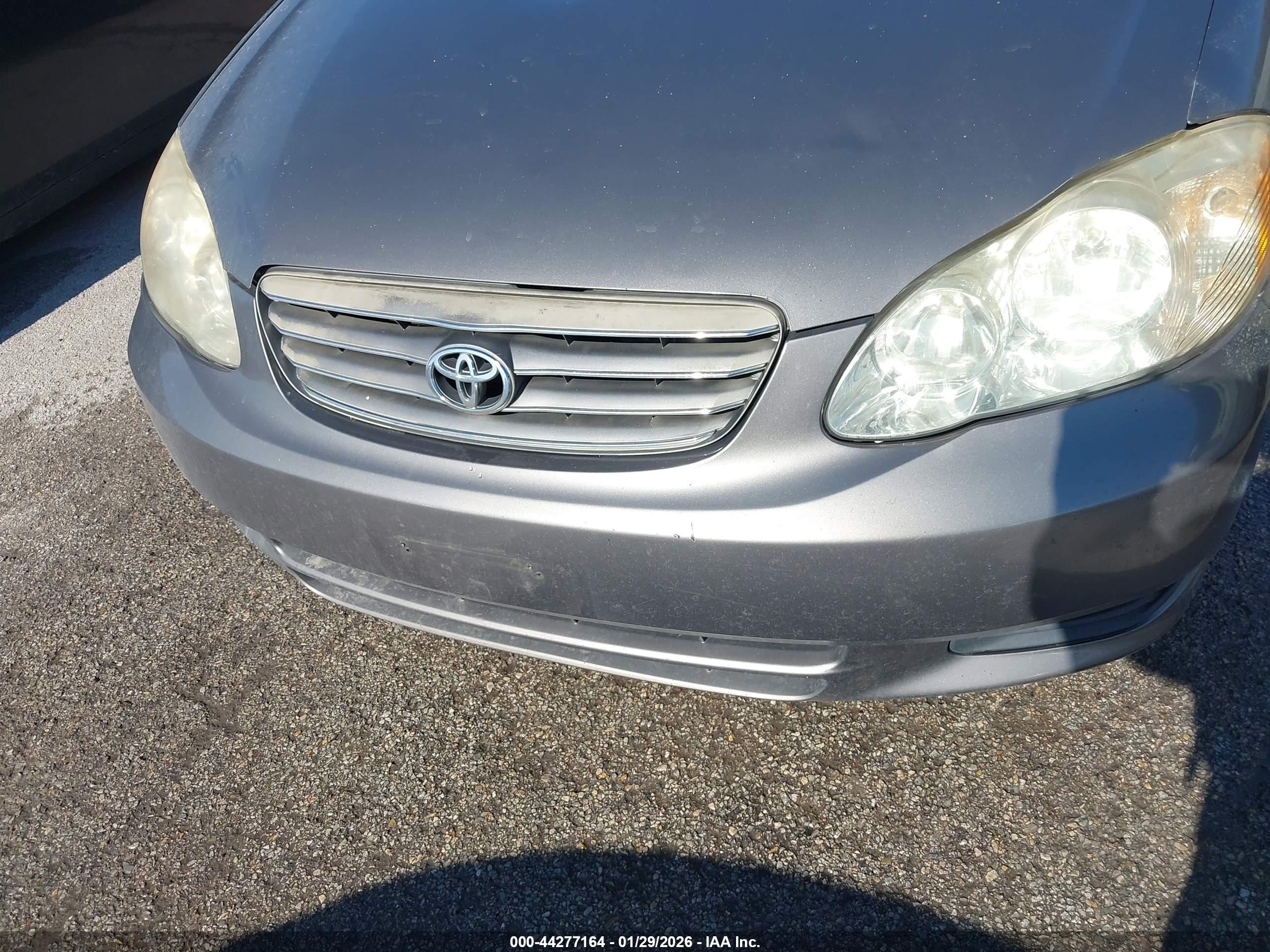 TOYOTA COROLLA image 6