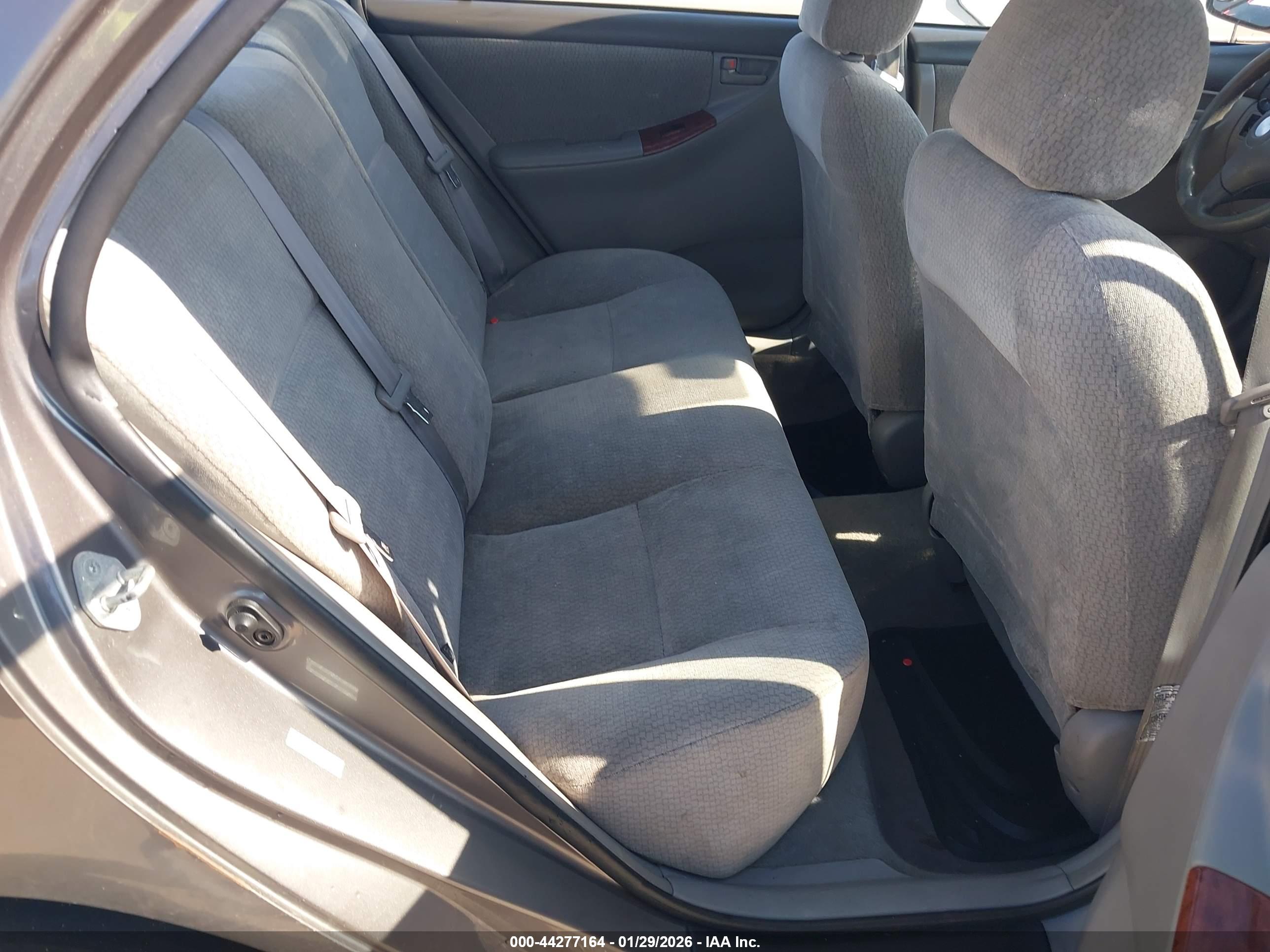 TOYOTA COROLLA image 8