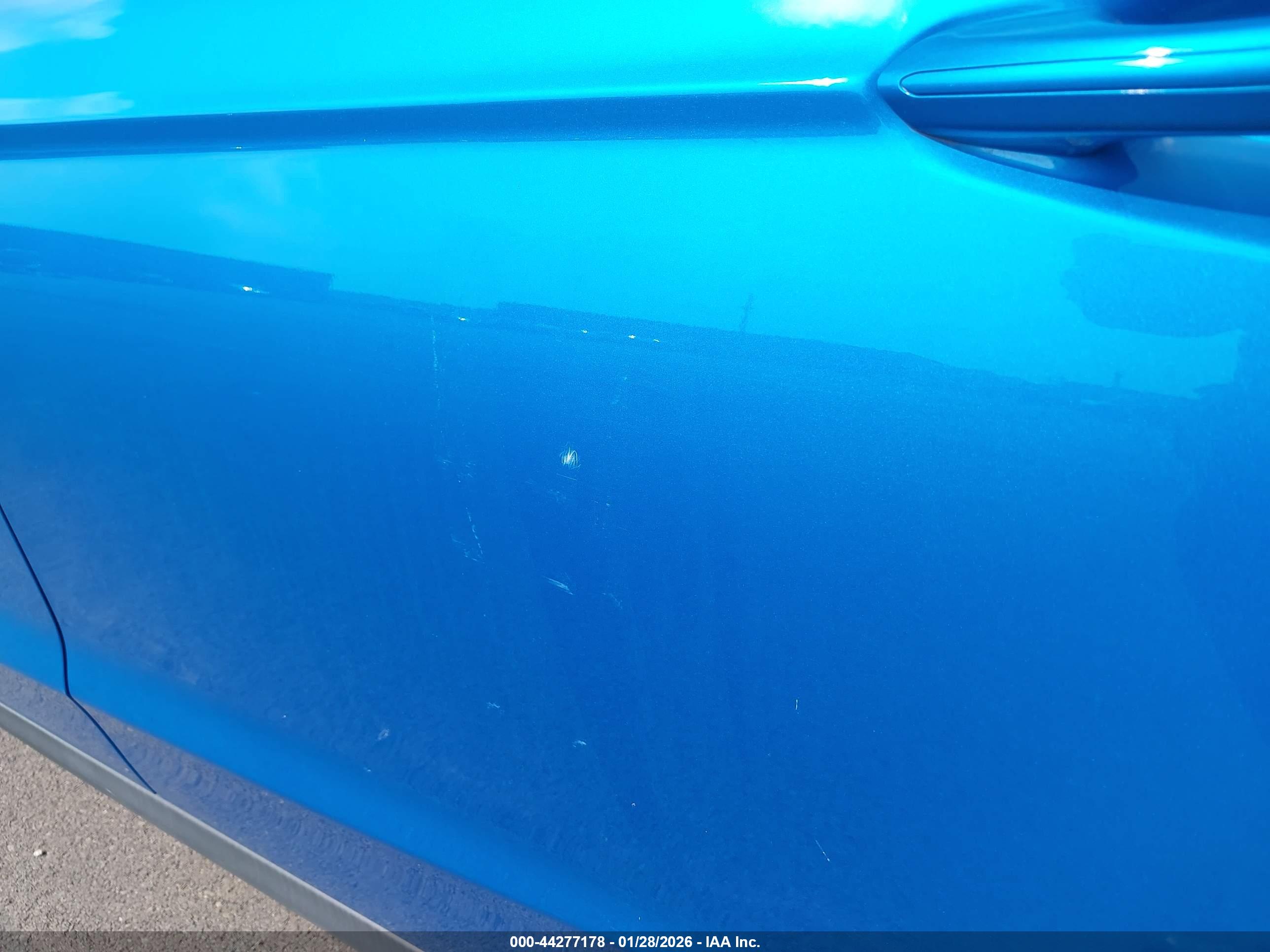 FORD FUSION image 6