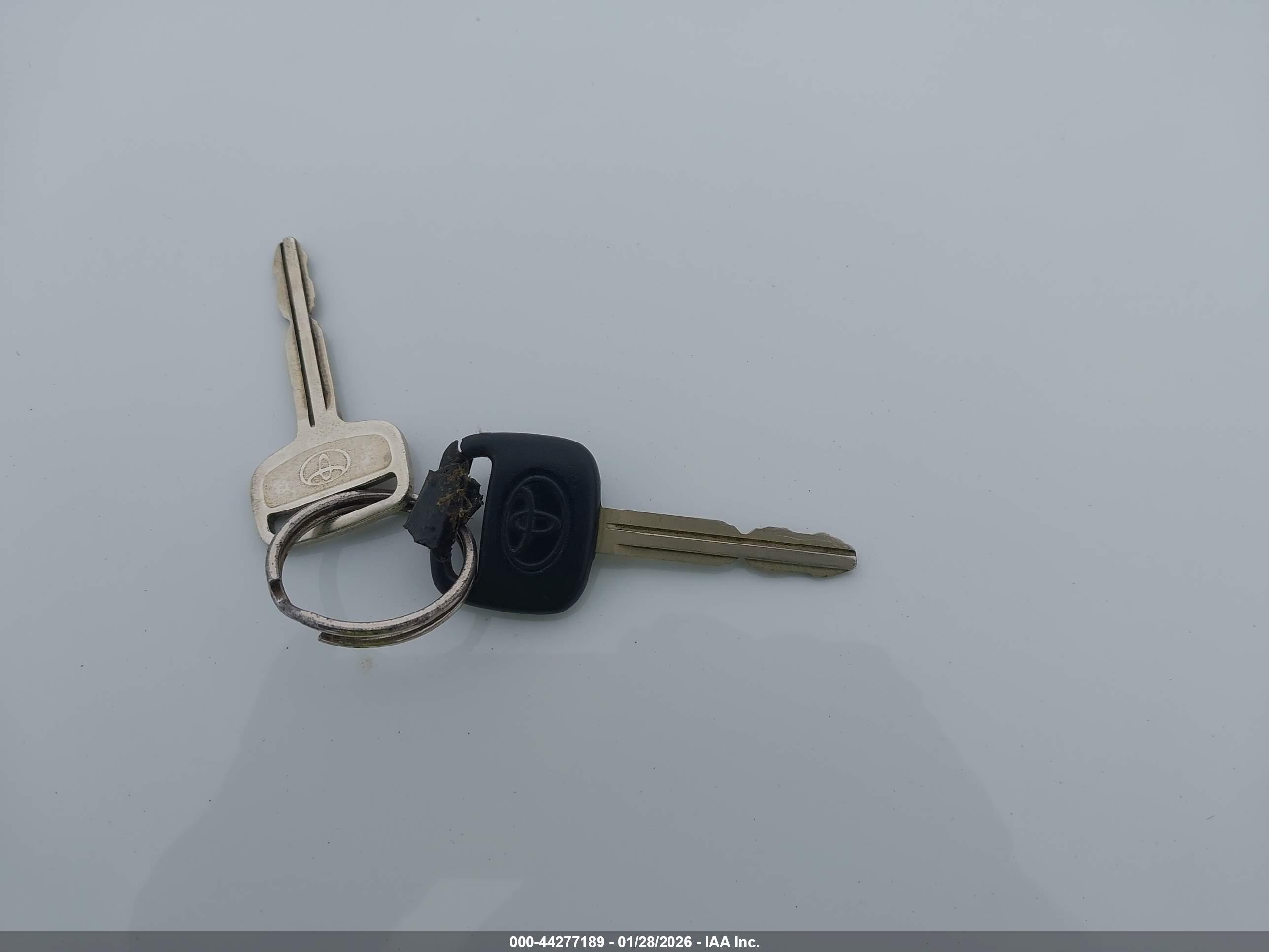 TOYOTA COROLLA image 11