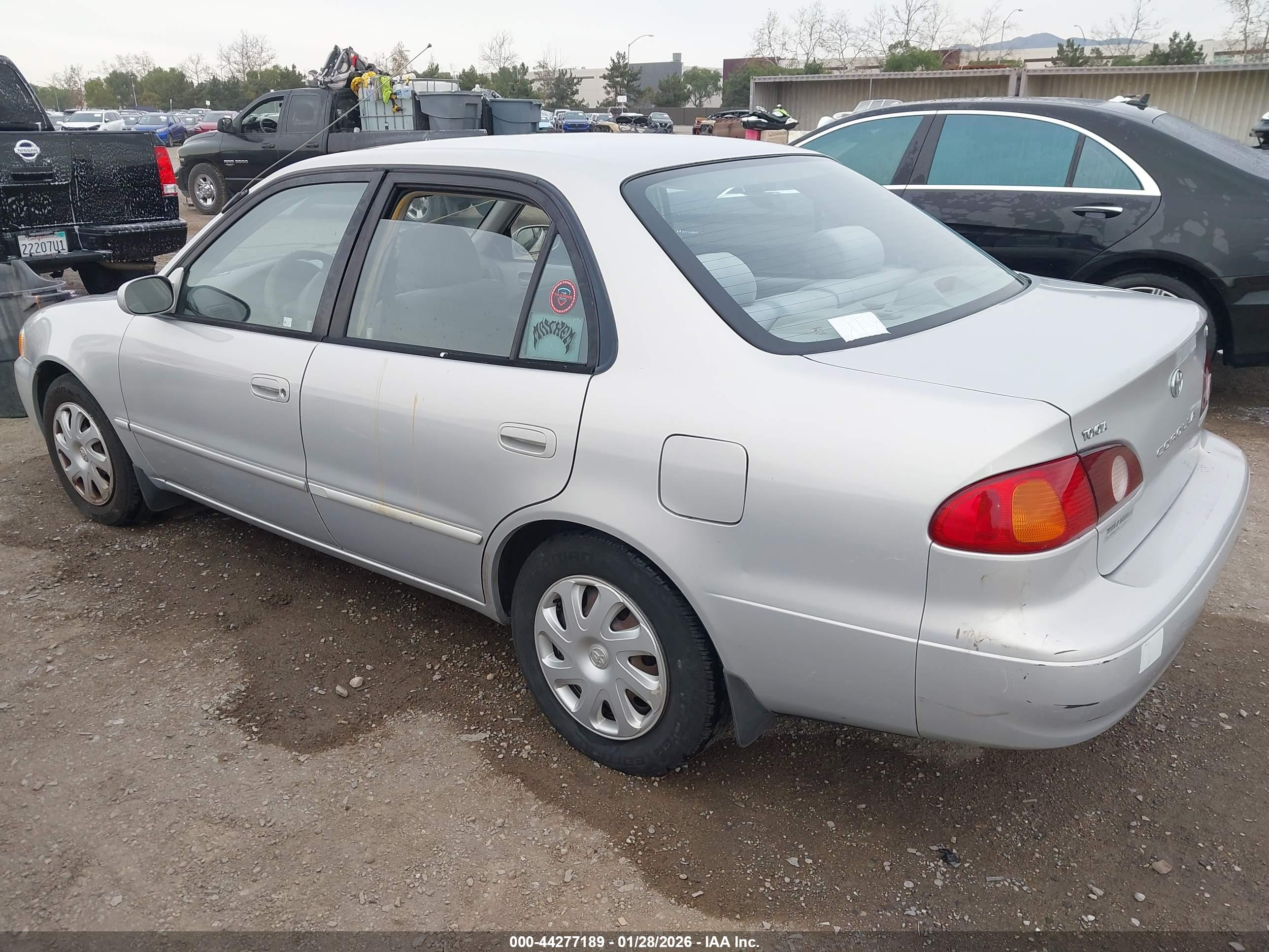 TOYOTA COROLLA image 3
