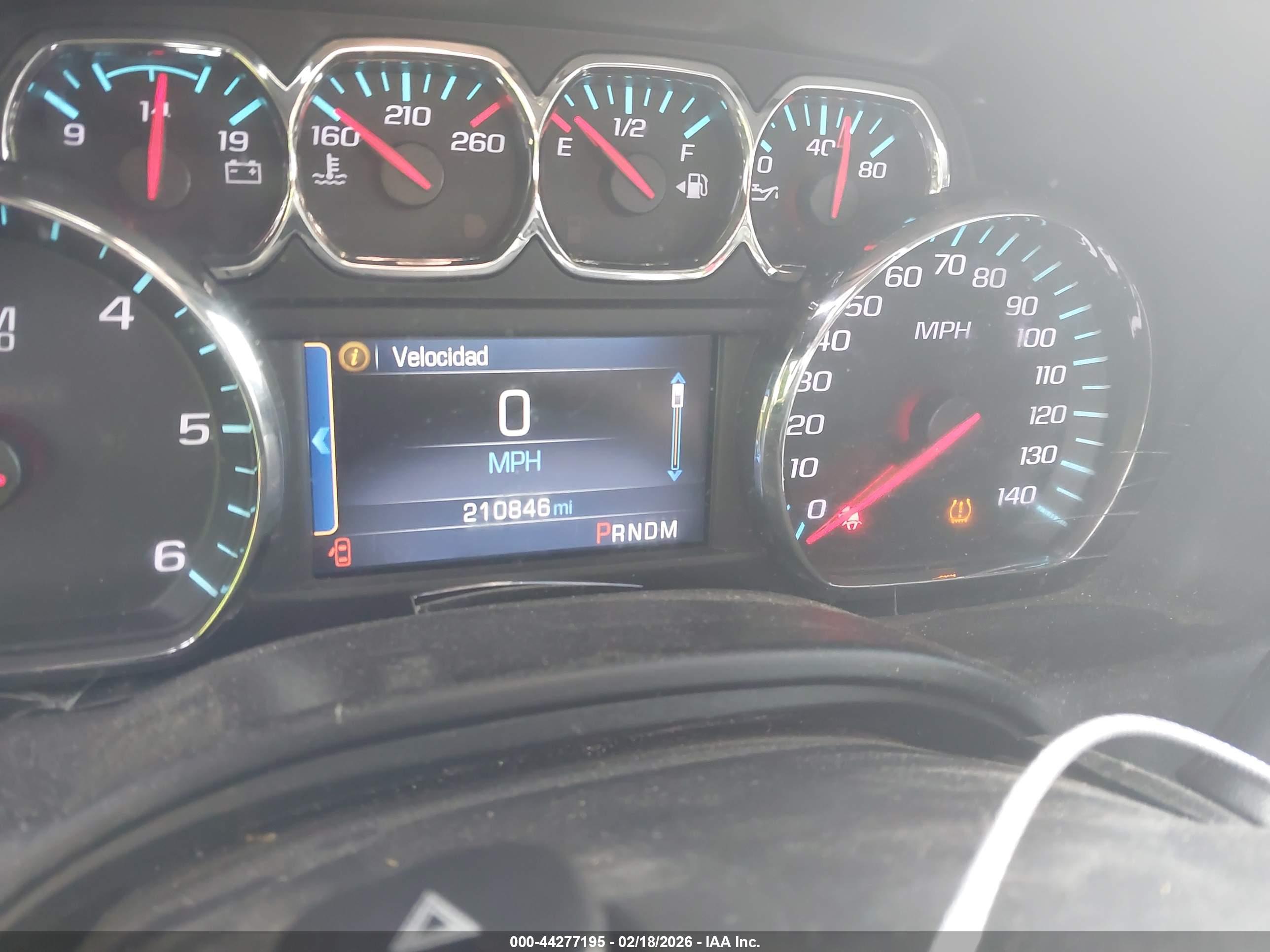 CHEVROLET TAHOE image 7