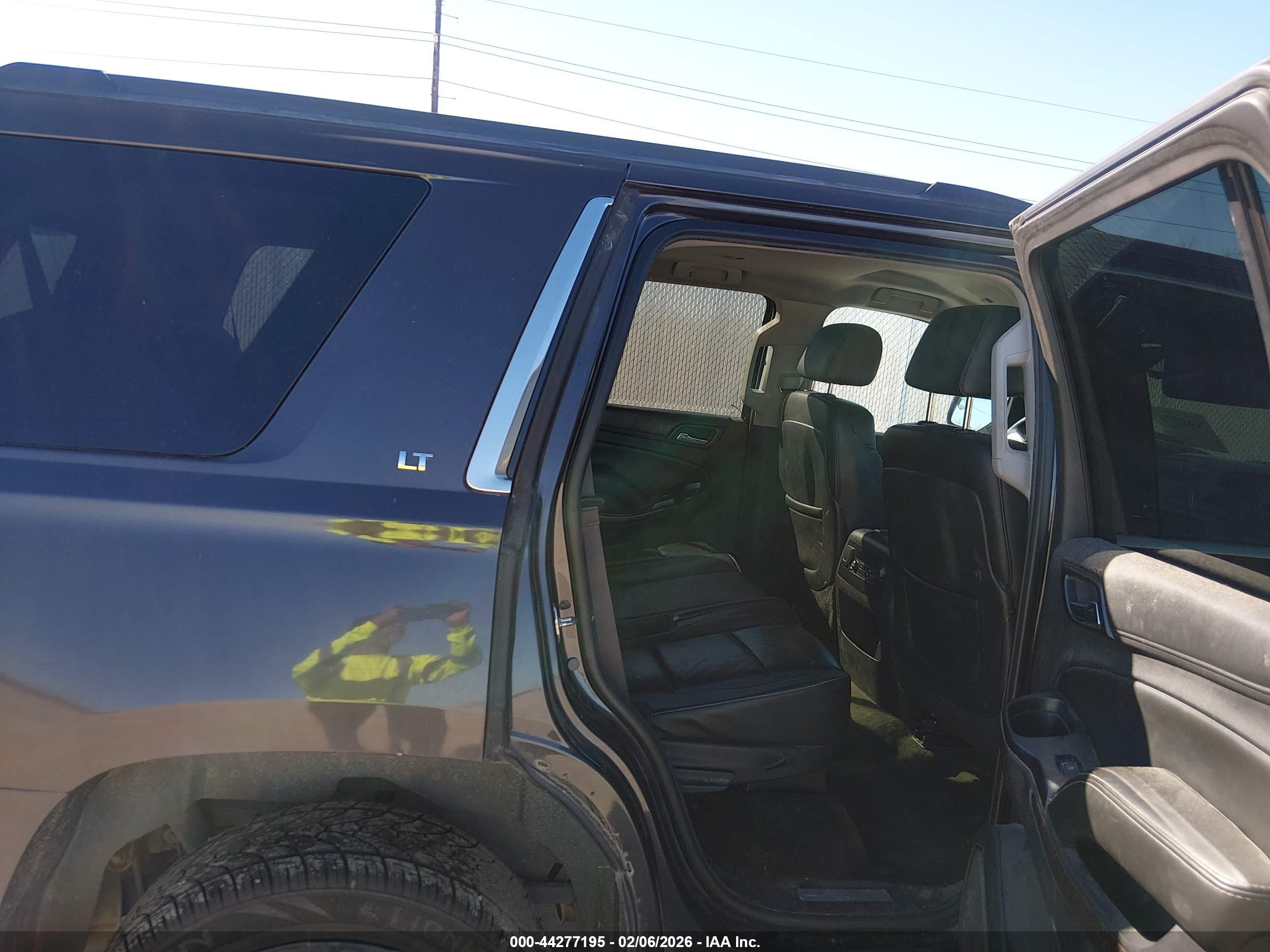CHEVROLET TAHOE image 8