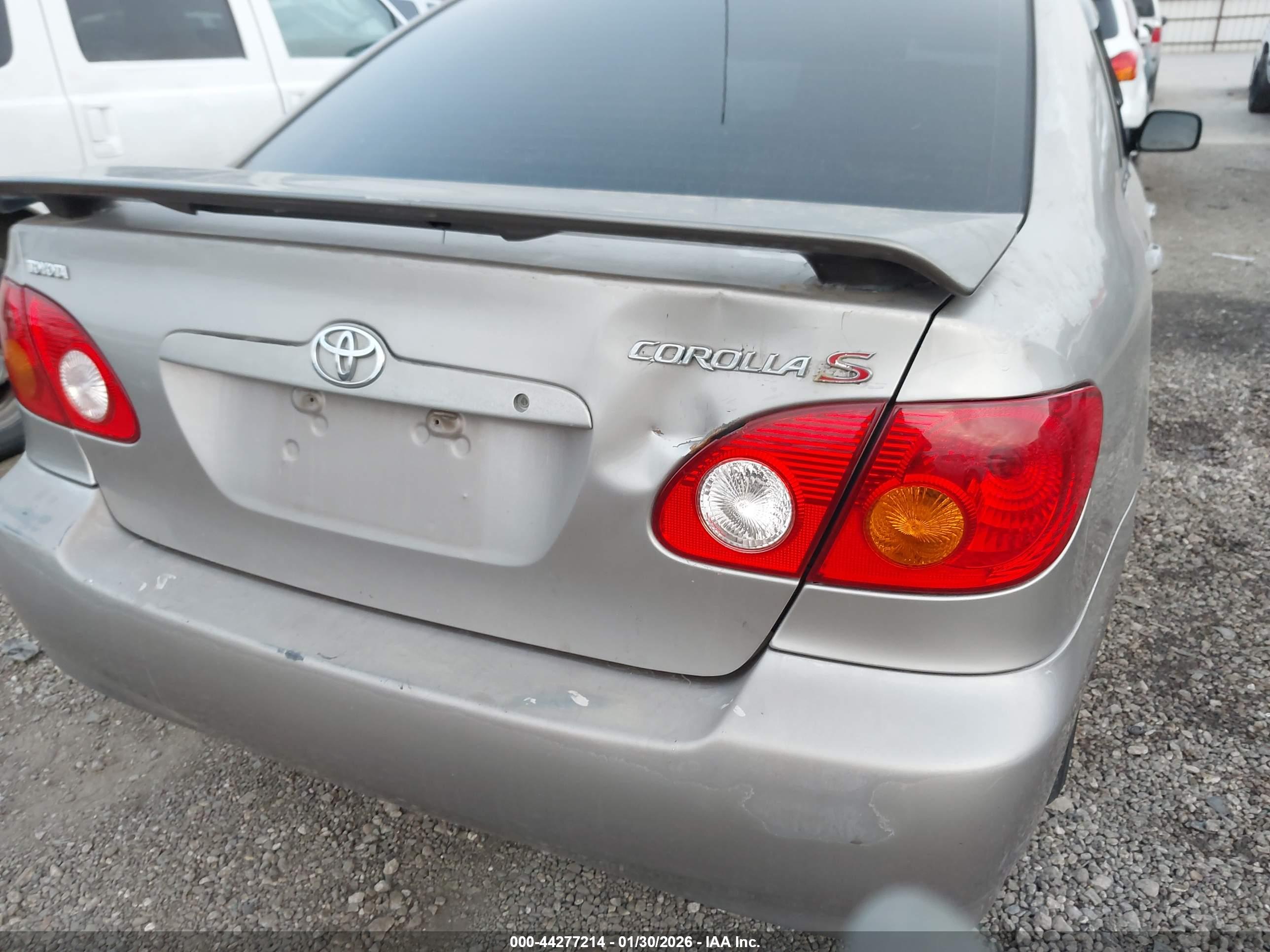 TOYOTA COROLLA image 6