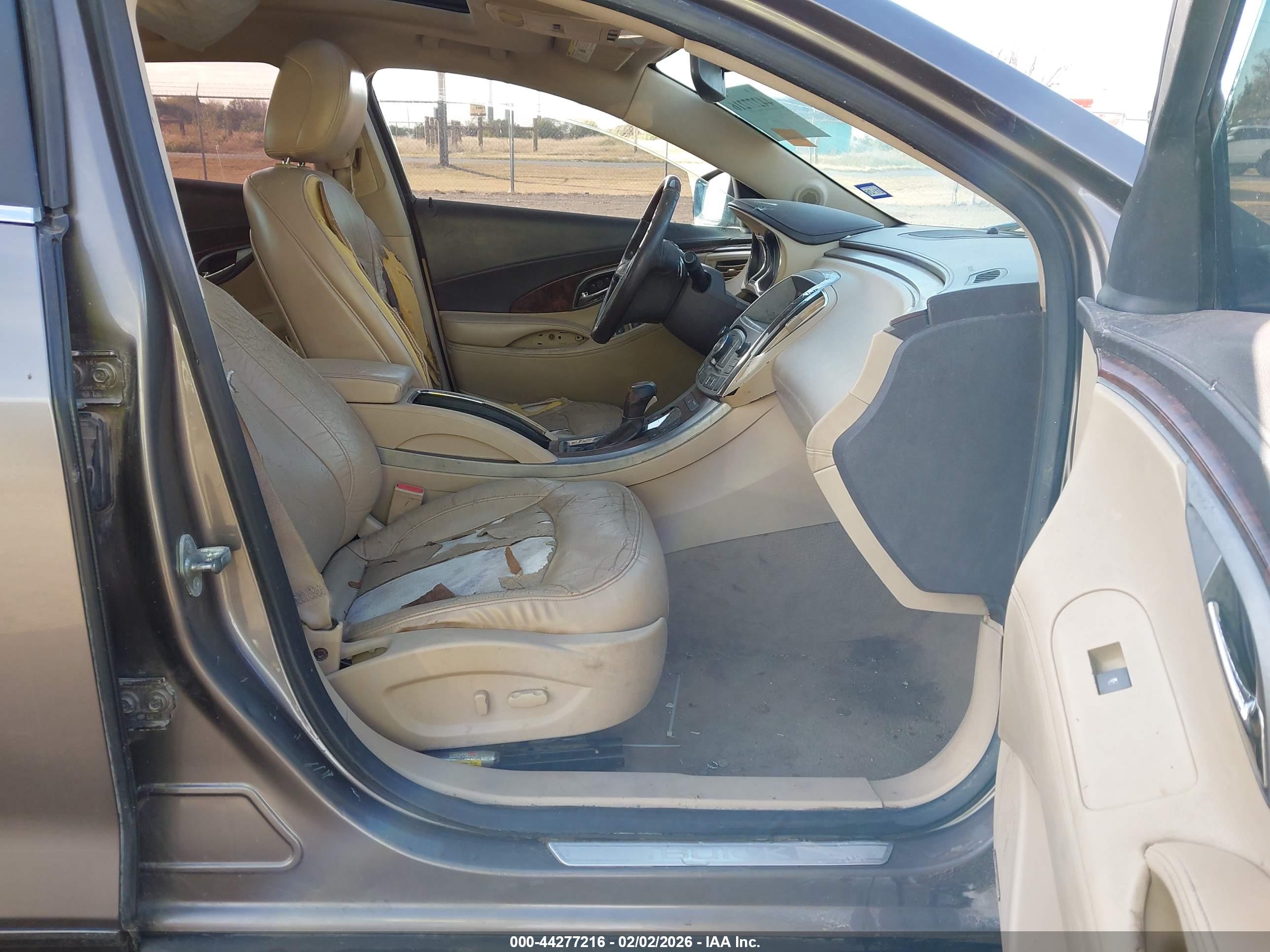BUICK LACROSSE image 5