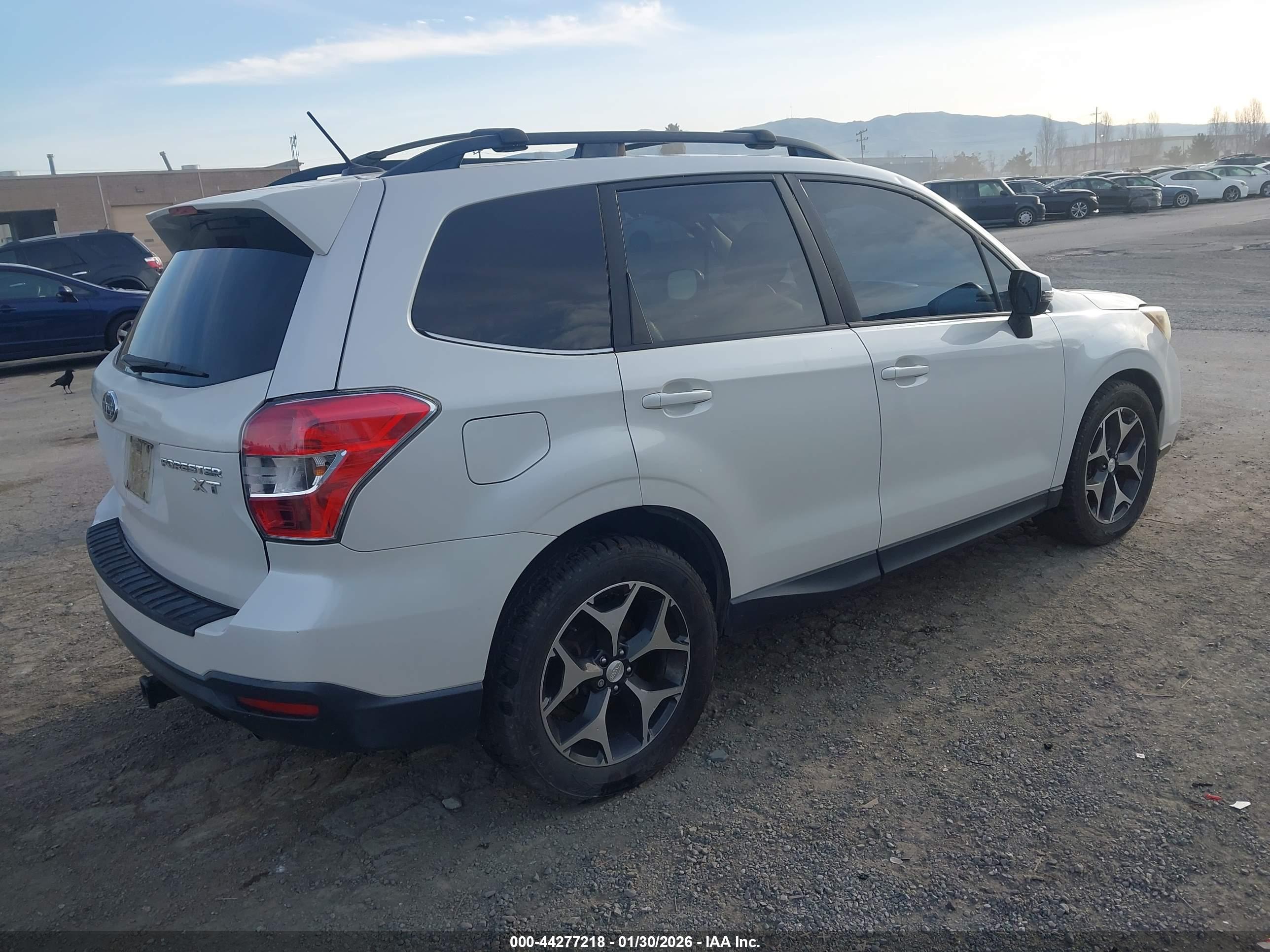 SUBARU FORESTER image 4