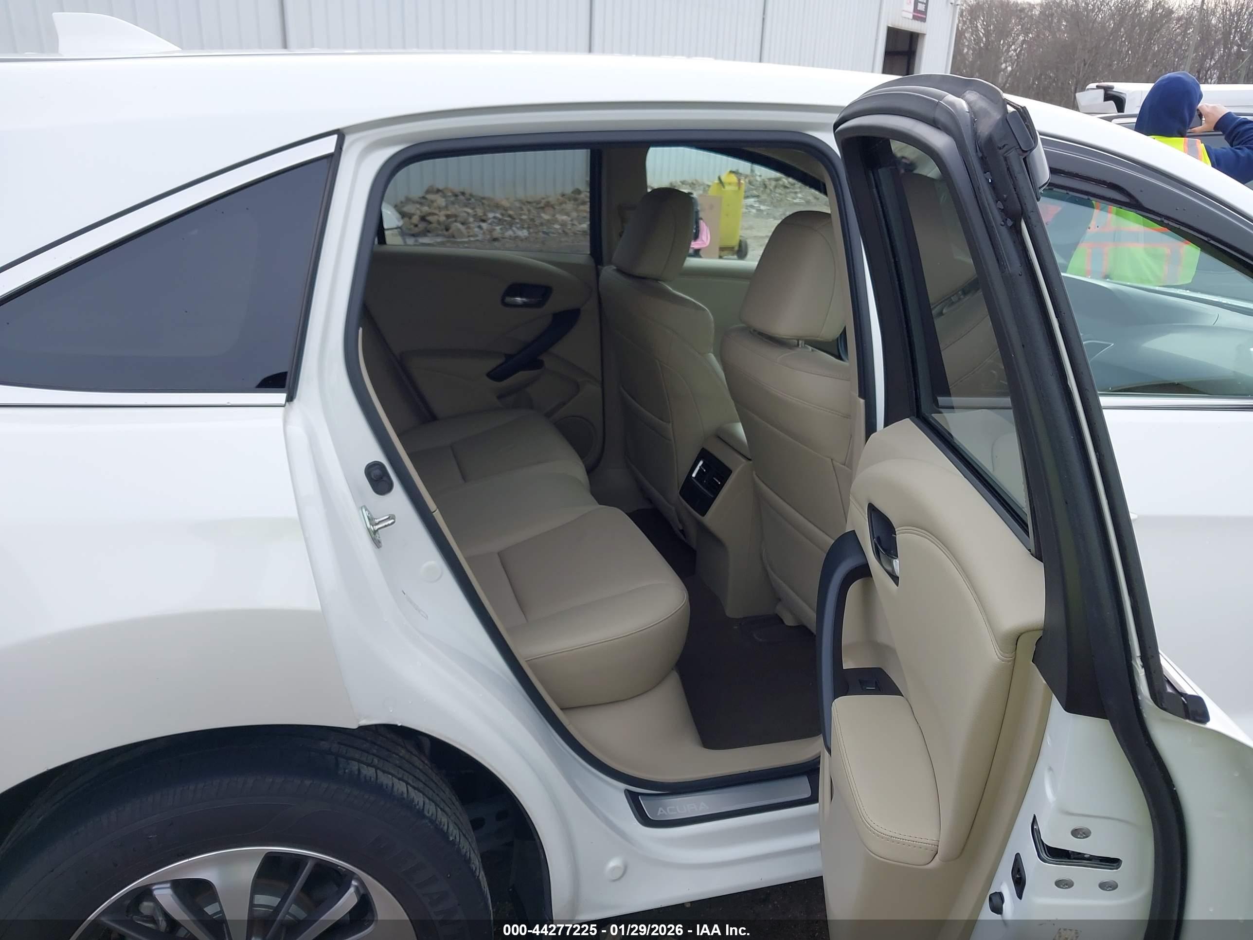 ACURA RDX image 8