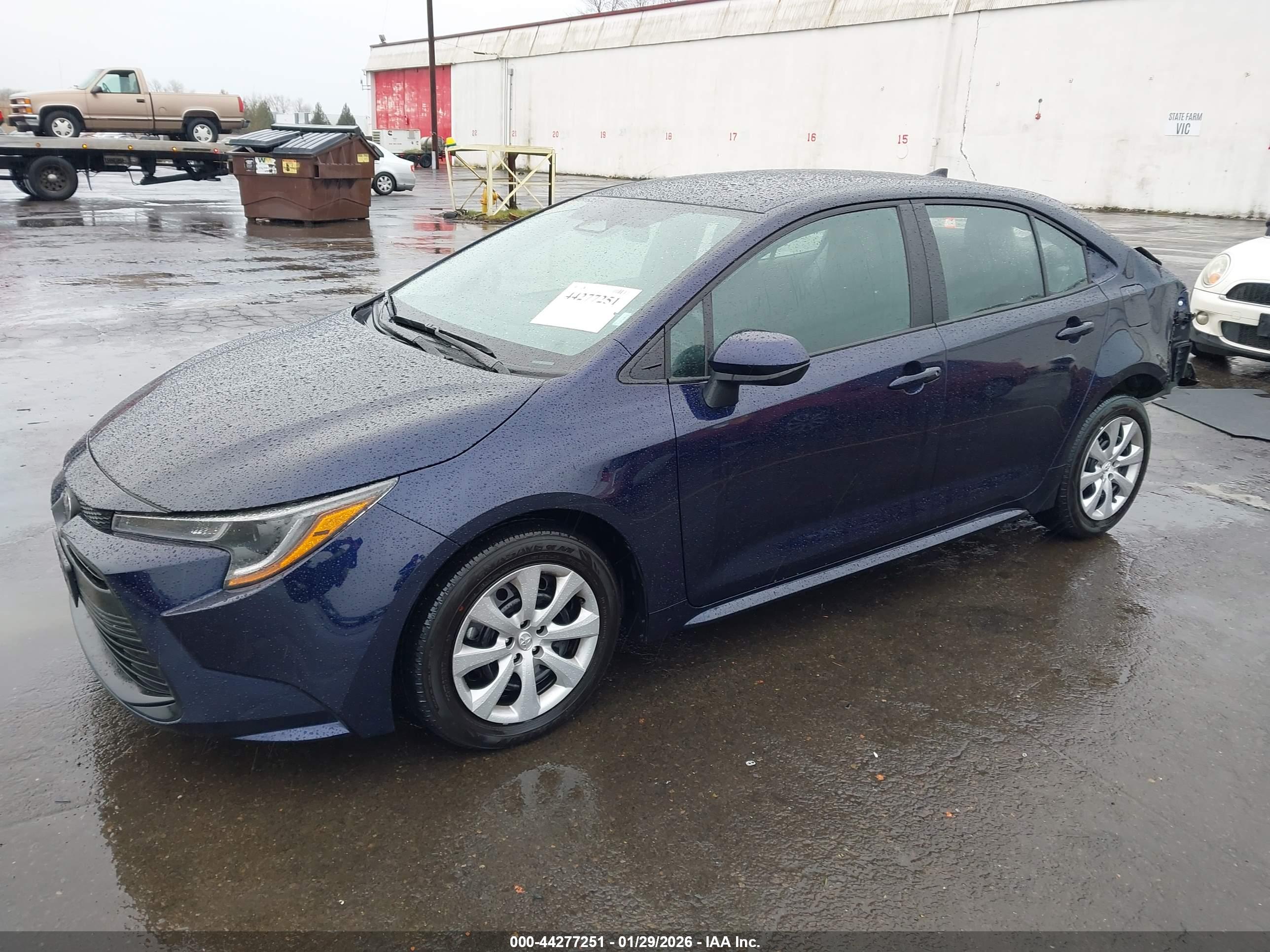 TOYOTA COROLLA image 2