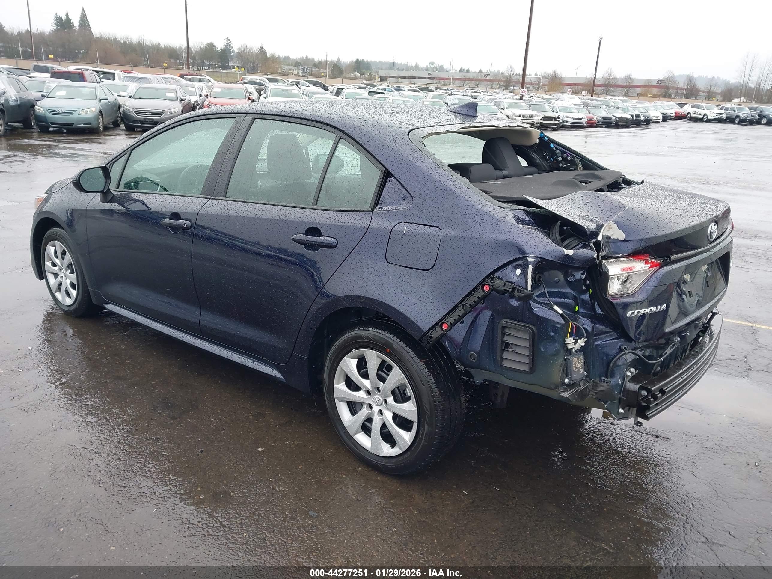 TOYOTA COROLLA image 3