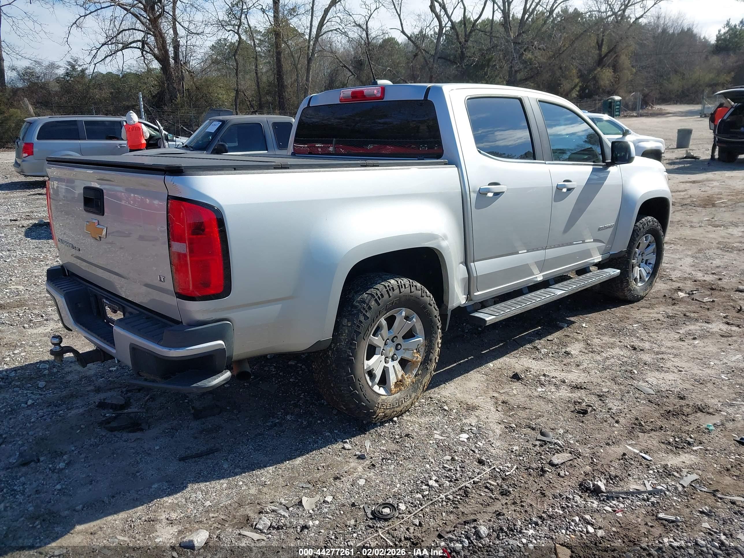 CHEVROLET COLORADO image 4