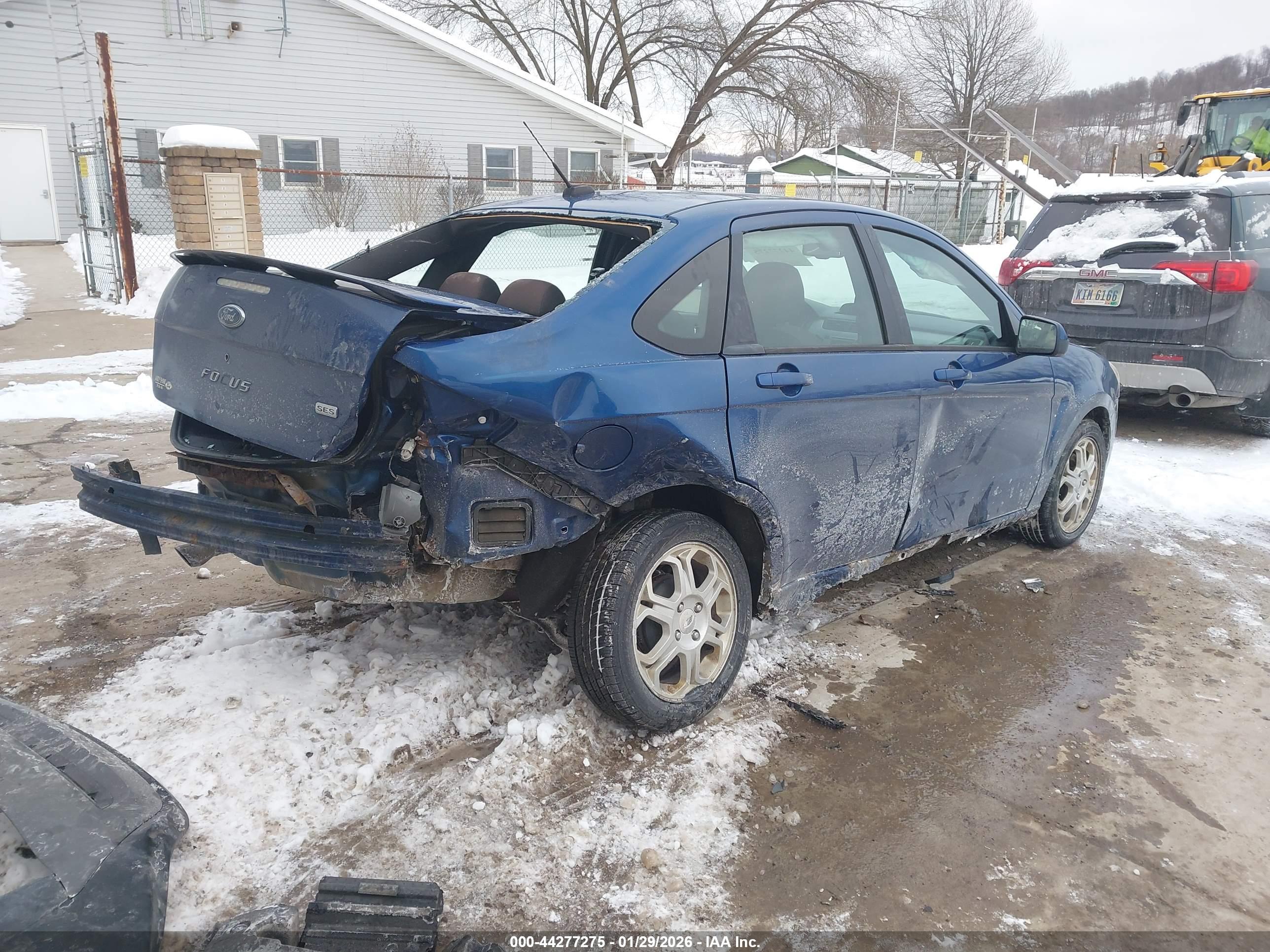 FORD FOCUS image 4