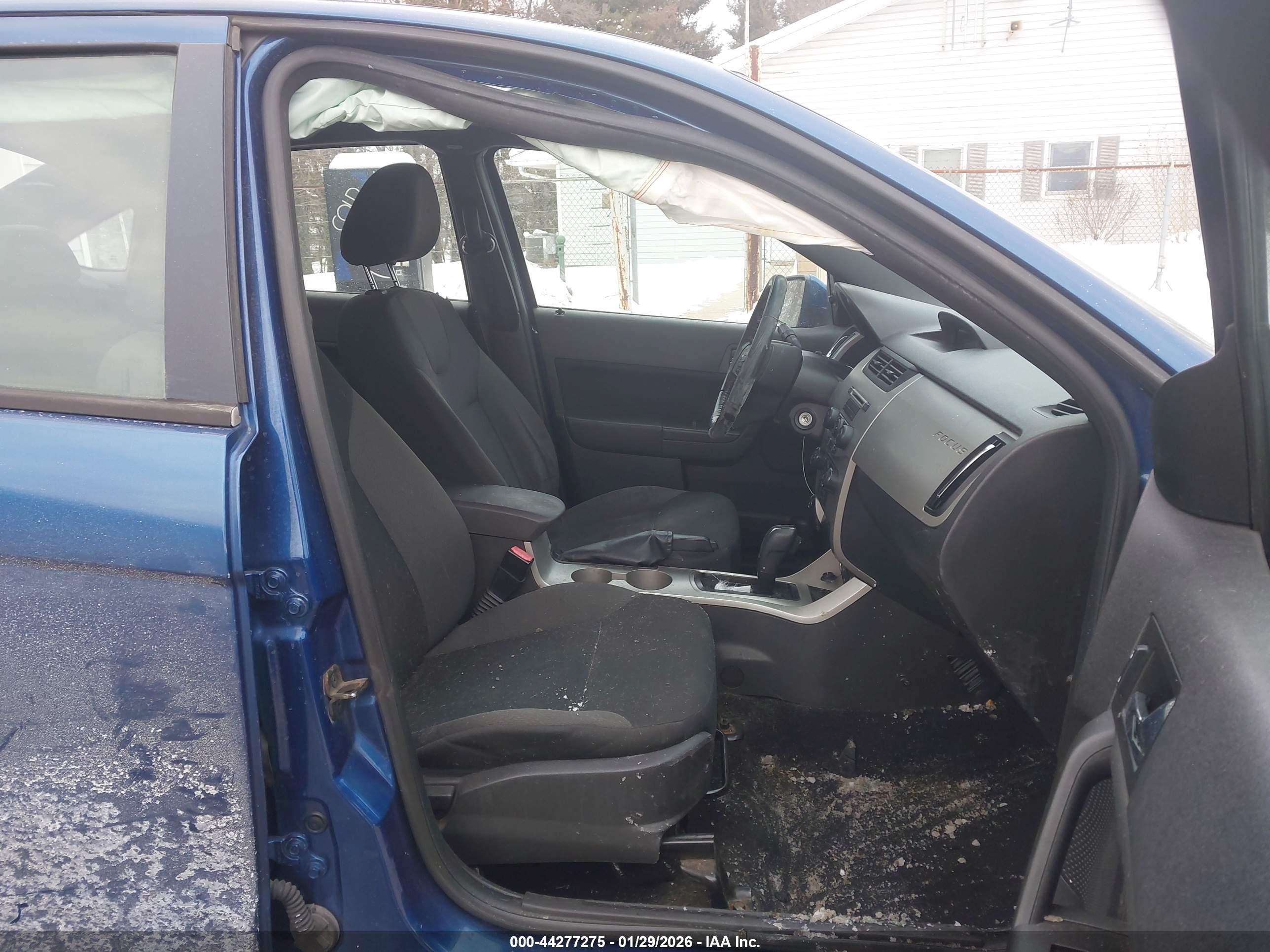 FORD FOCUS image 5