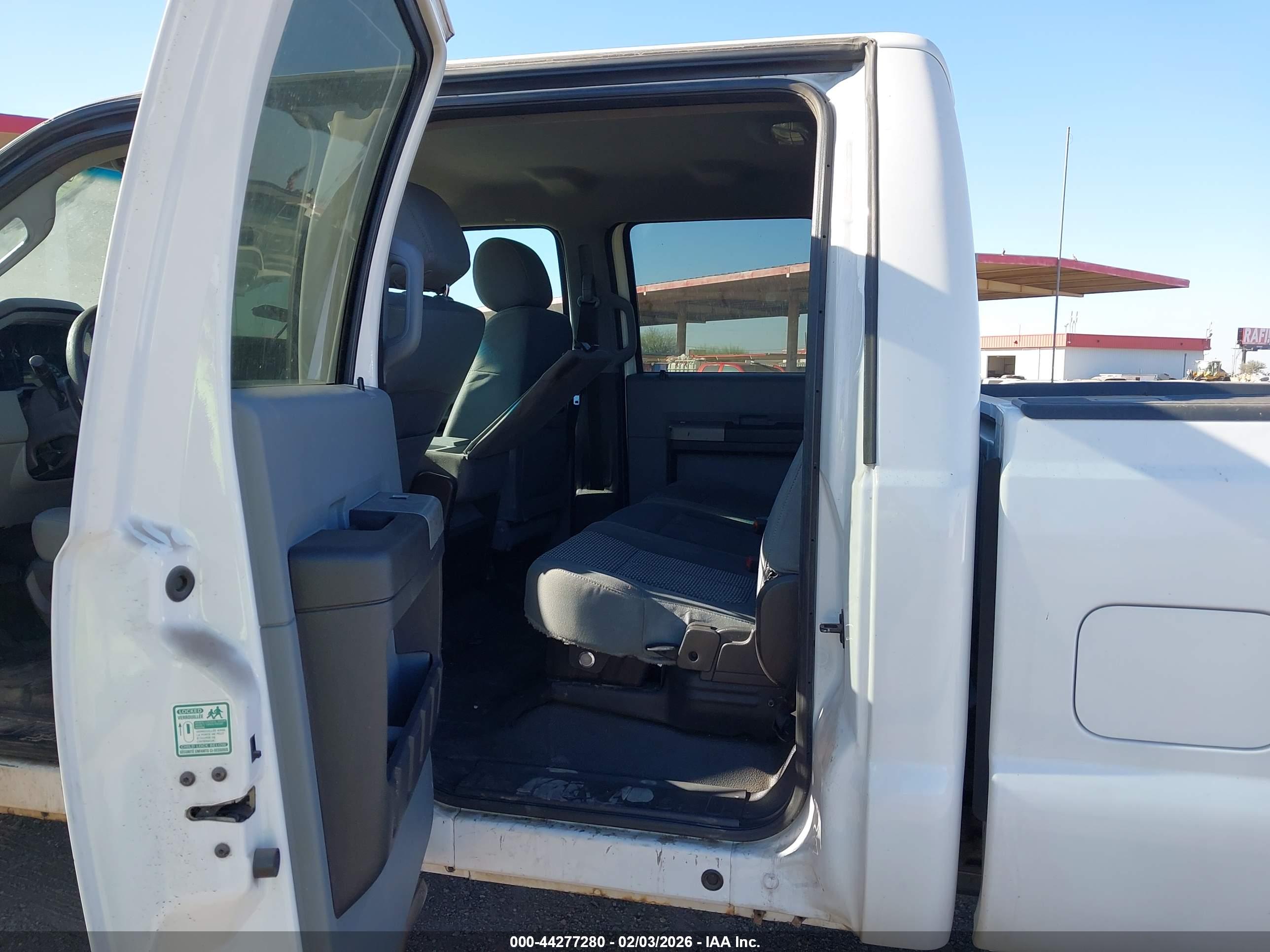 FORD F-350 image 8