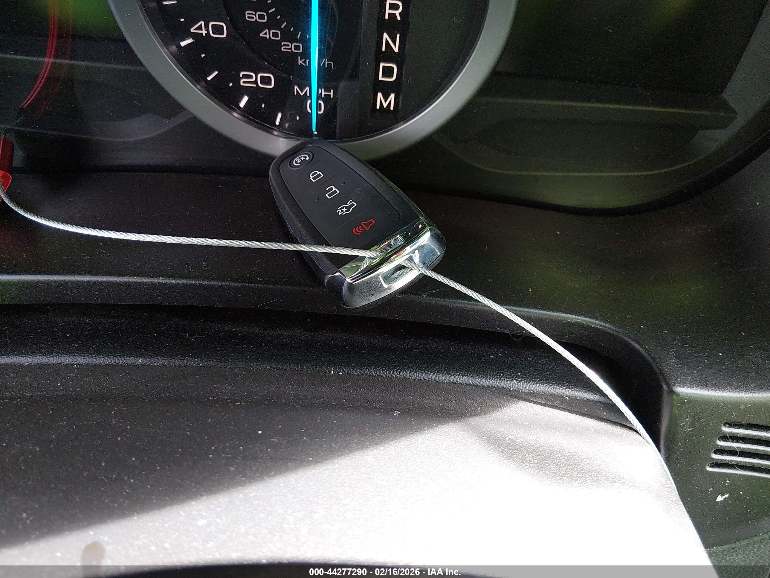 FORD EXPLORER image 11