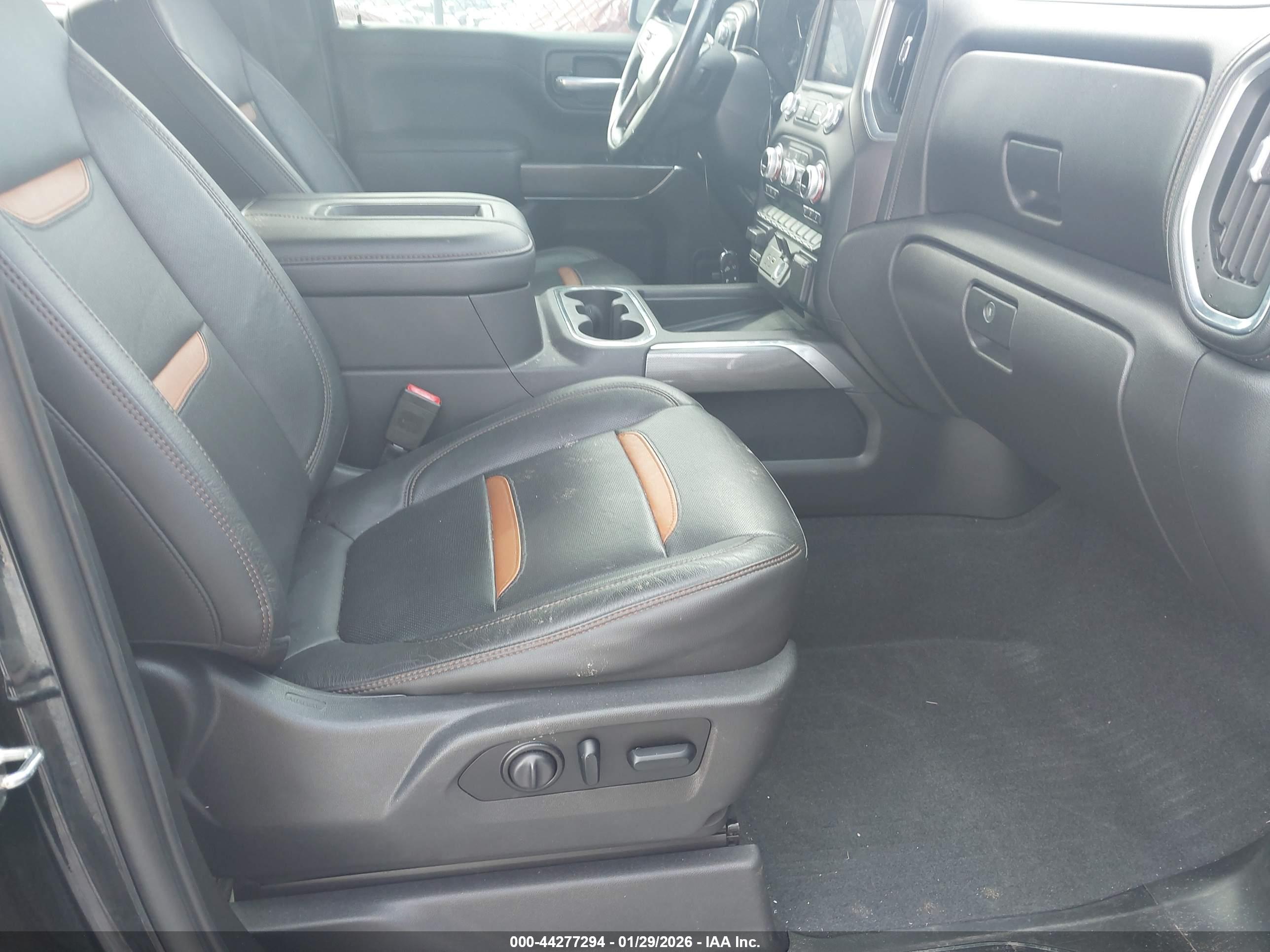 GMC SIERRA image 5