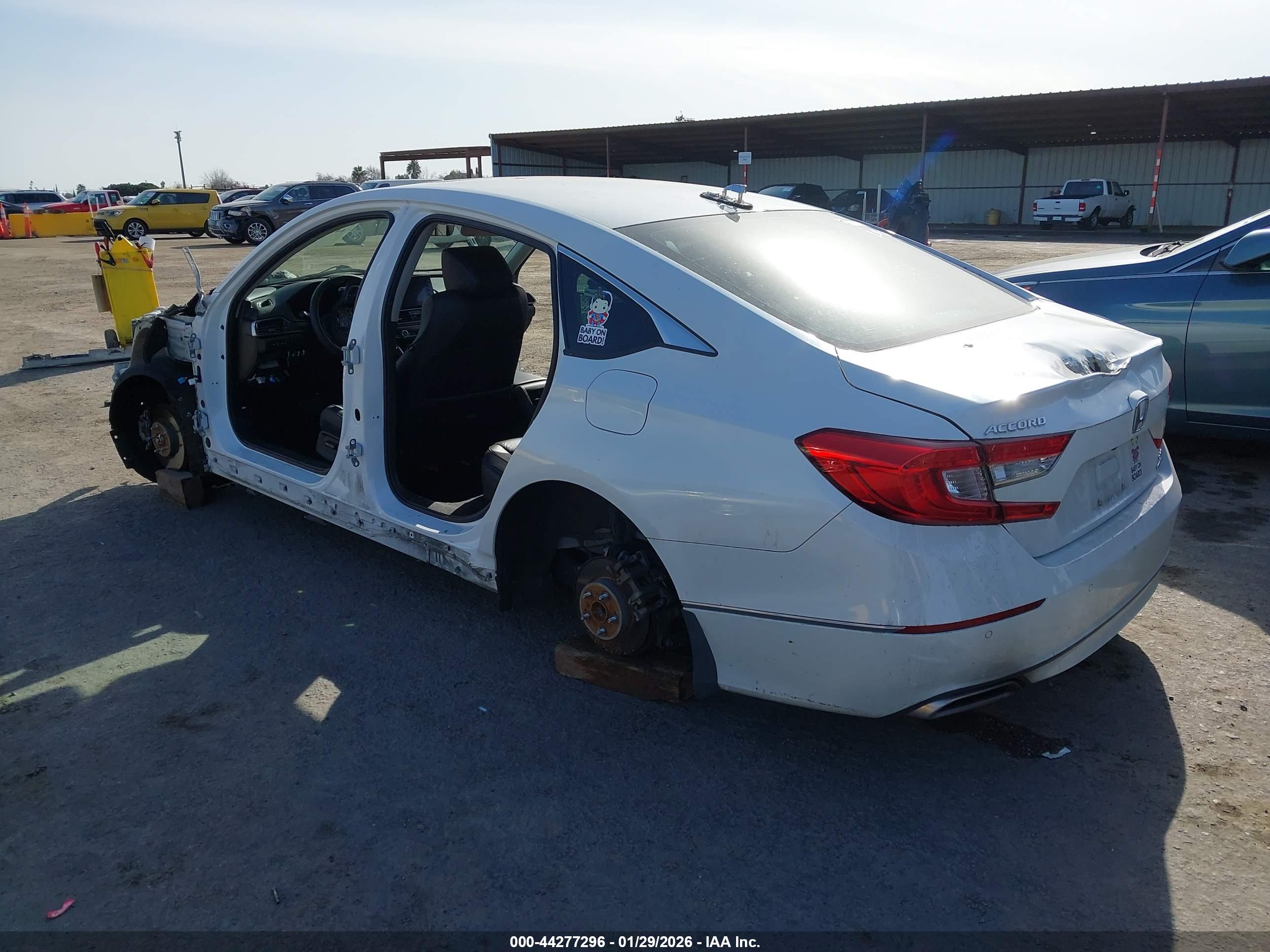 HONDA ACCORD image 3