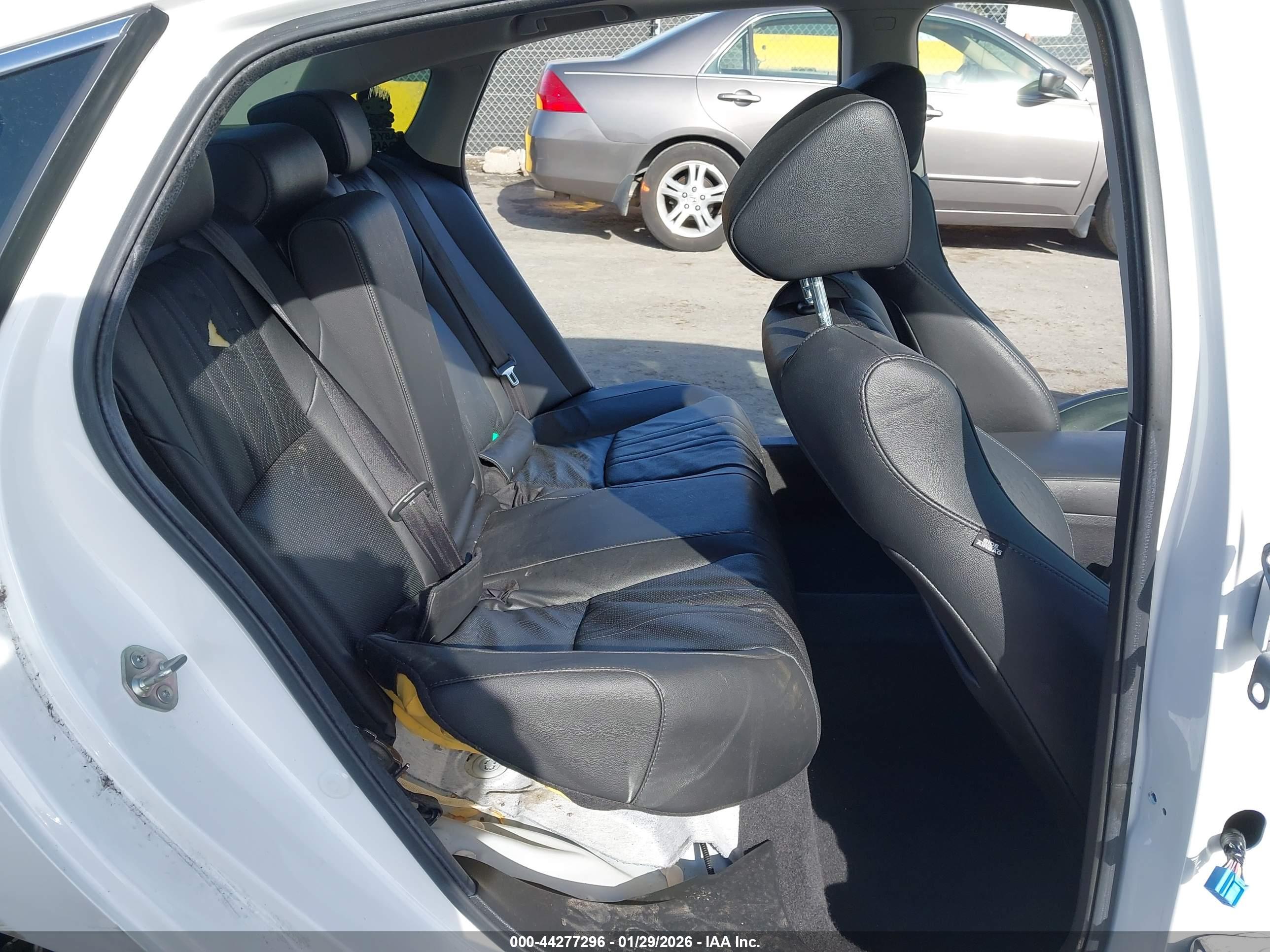 HONDA ACCORD image 8