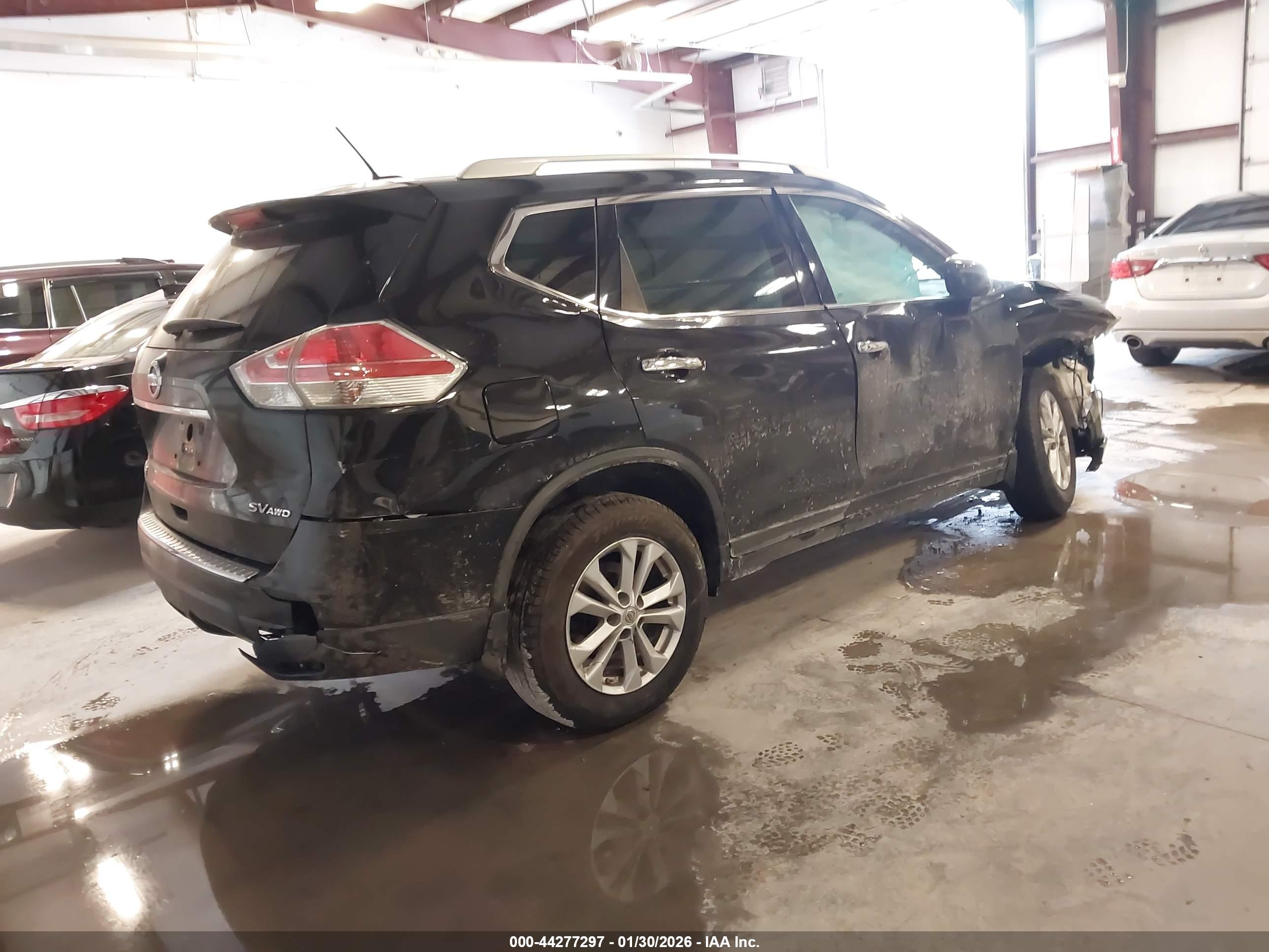 NISSAN ROGUE image 4
