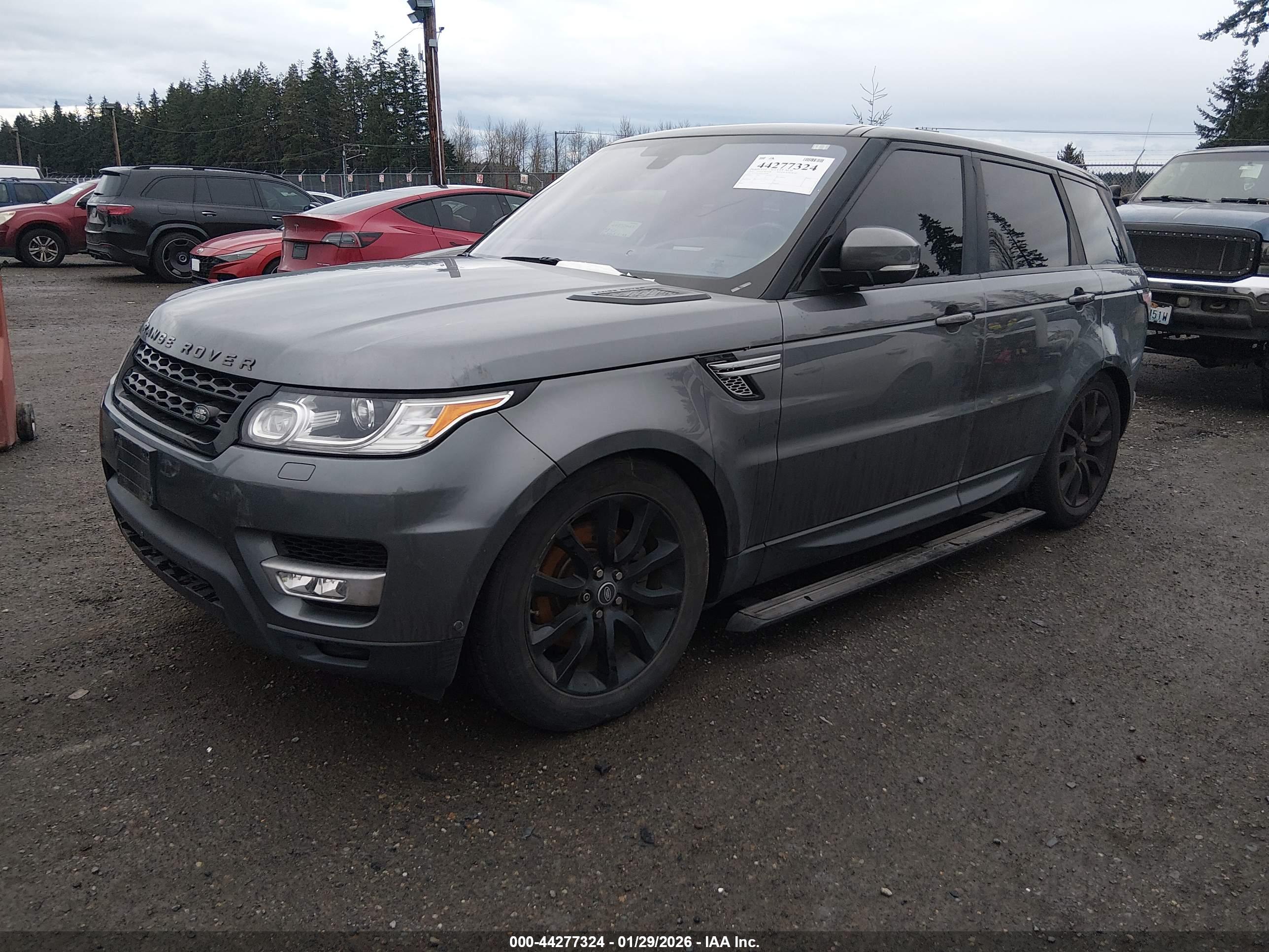 LAND ROVER image 2