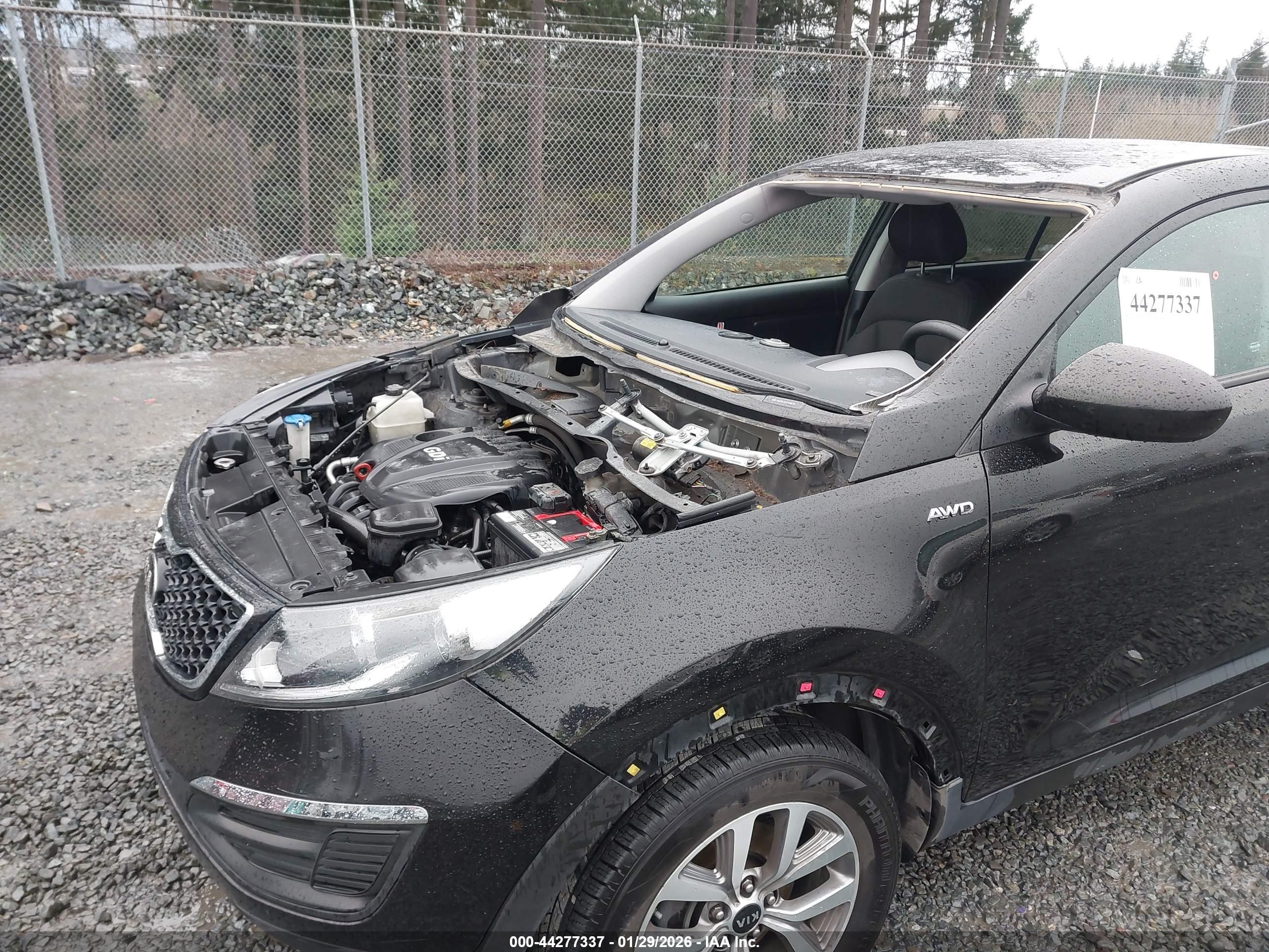 KIA SPORTAGE image 6