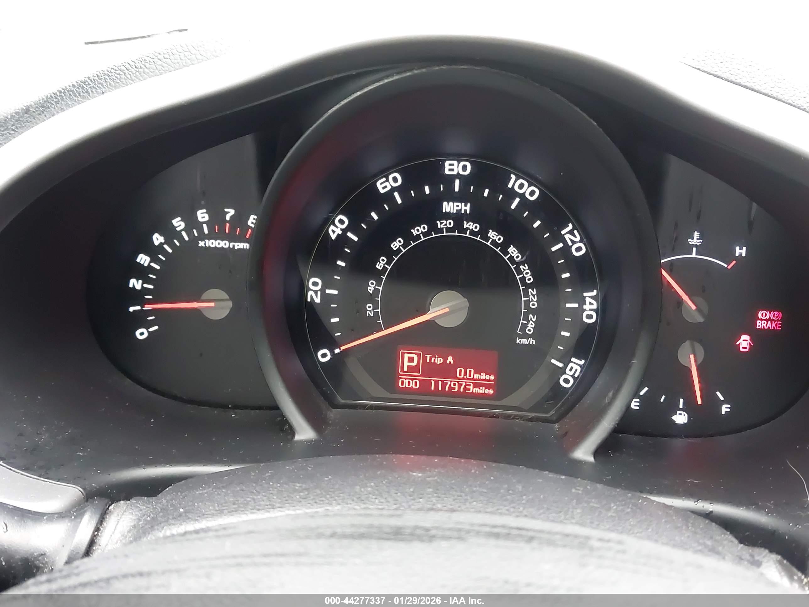 KIA SPORTAGE image 7