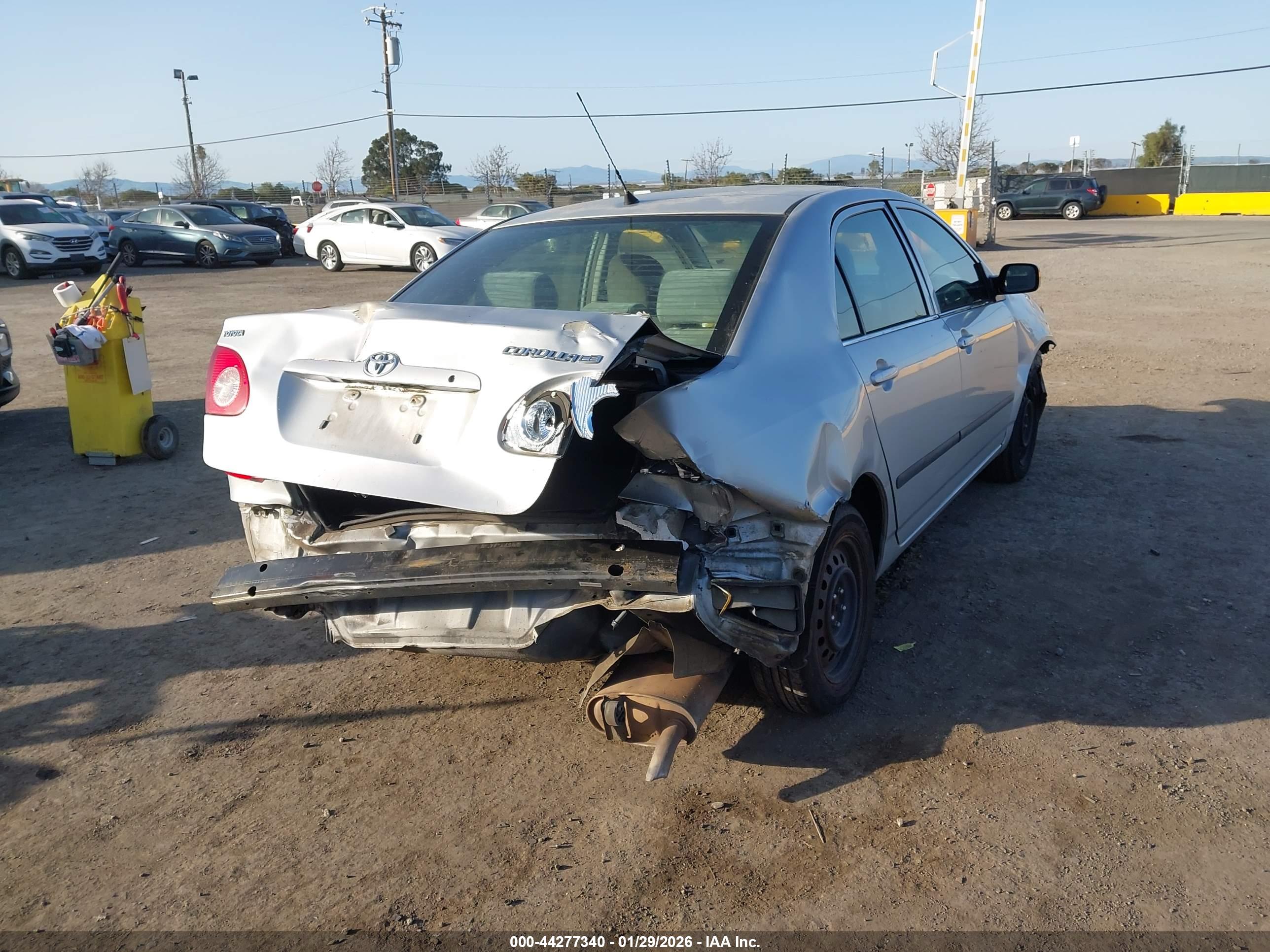 TOYOTA COROLLA image 4