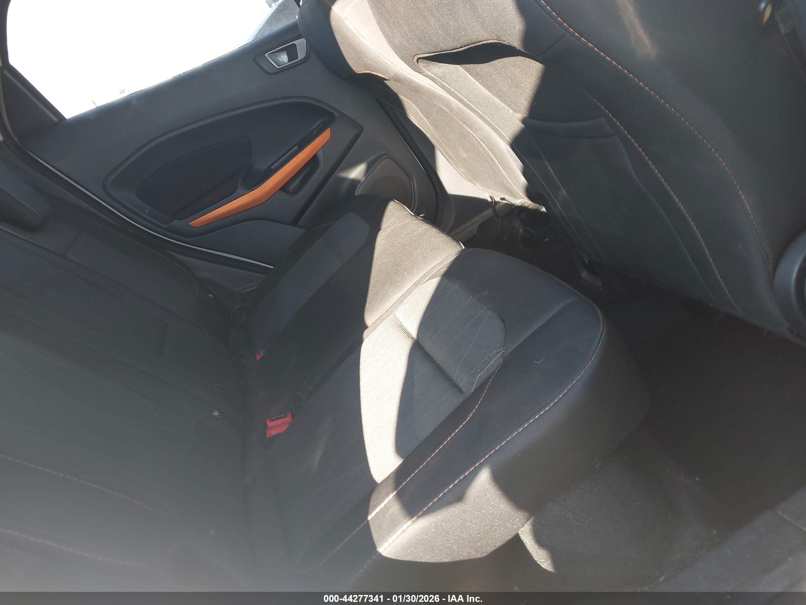FORD ECOSPORT image 8