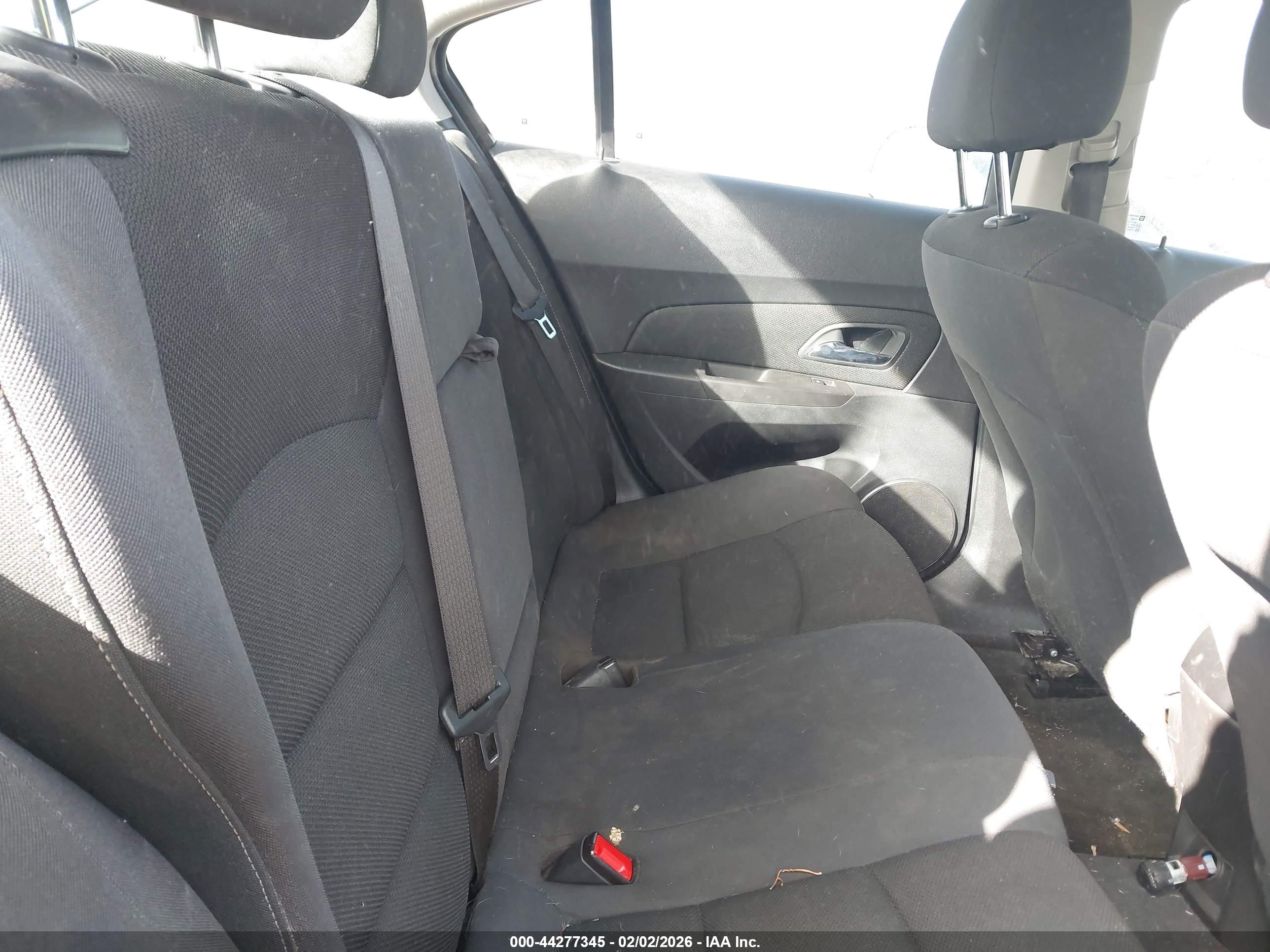 CHEVROLET CRUZE image 8